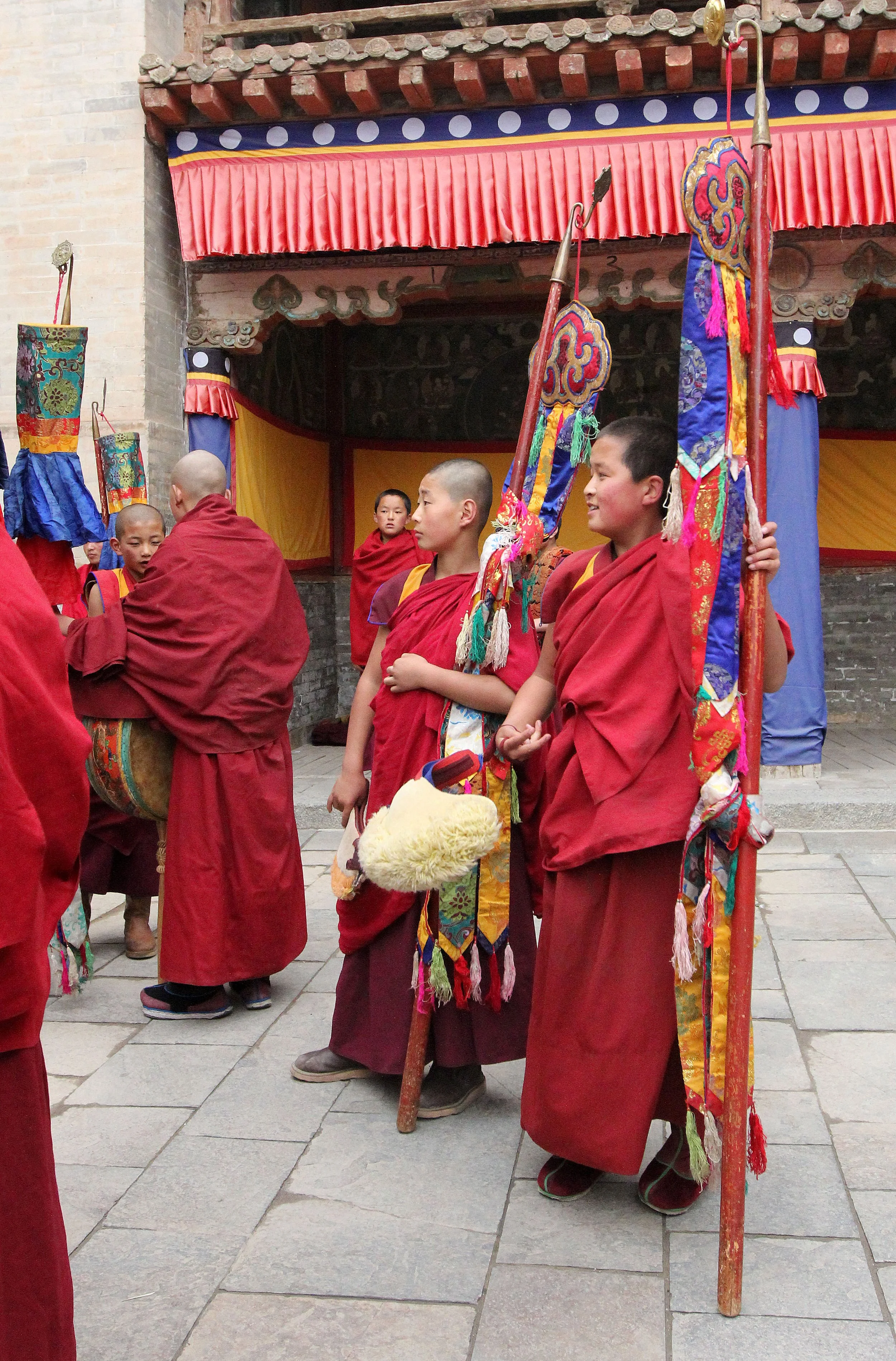 KUMBUM MONASTERY - QINGHAI - SUNNING BUDDHA FESTIVAL 2013 (53).JPG