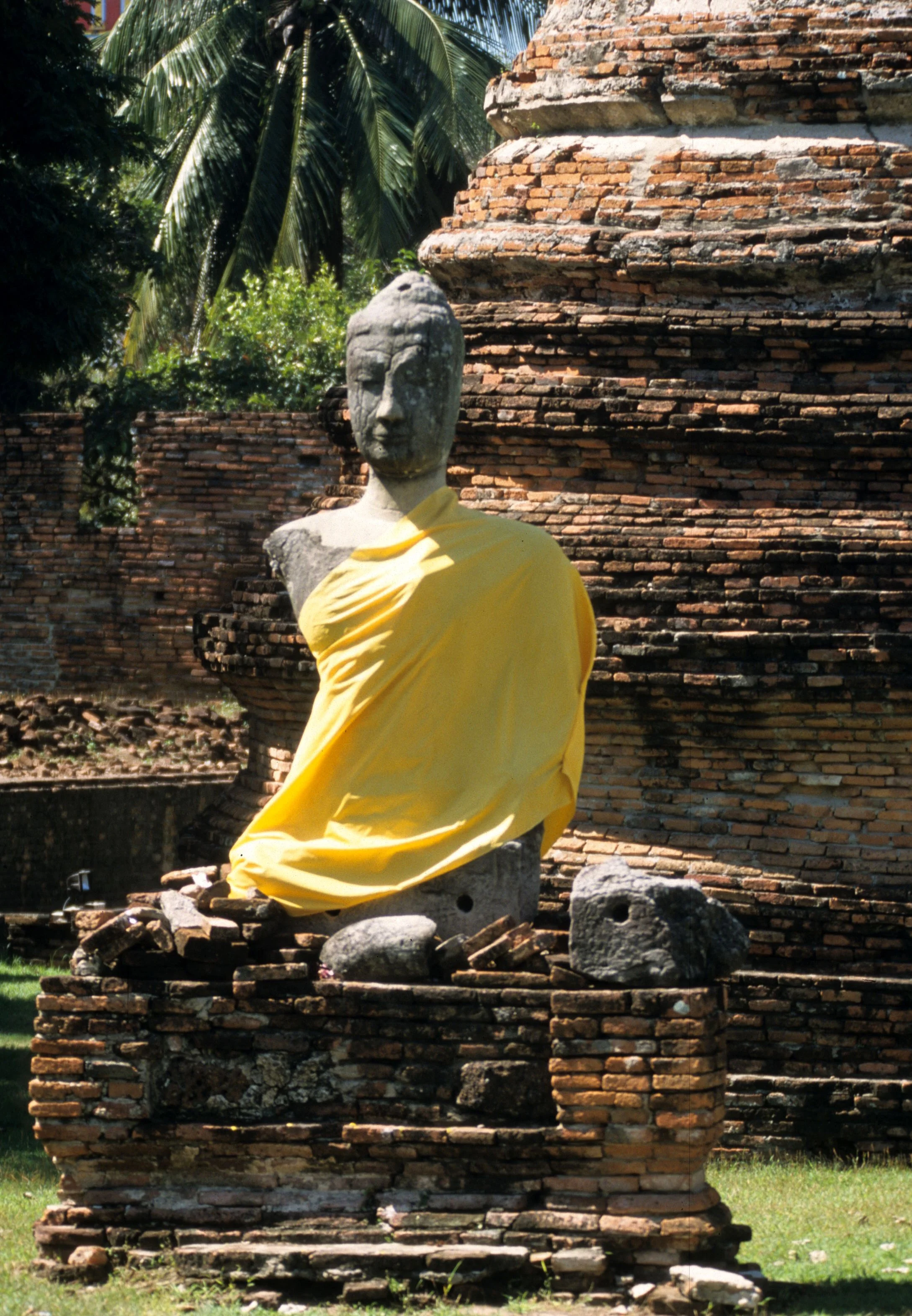 AYUDTHAYA - IMPERIAL PALACE RUINS G.jpg