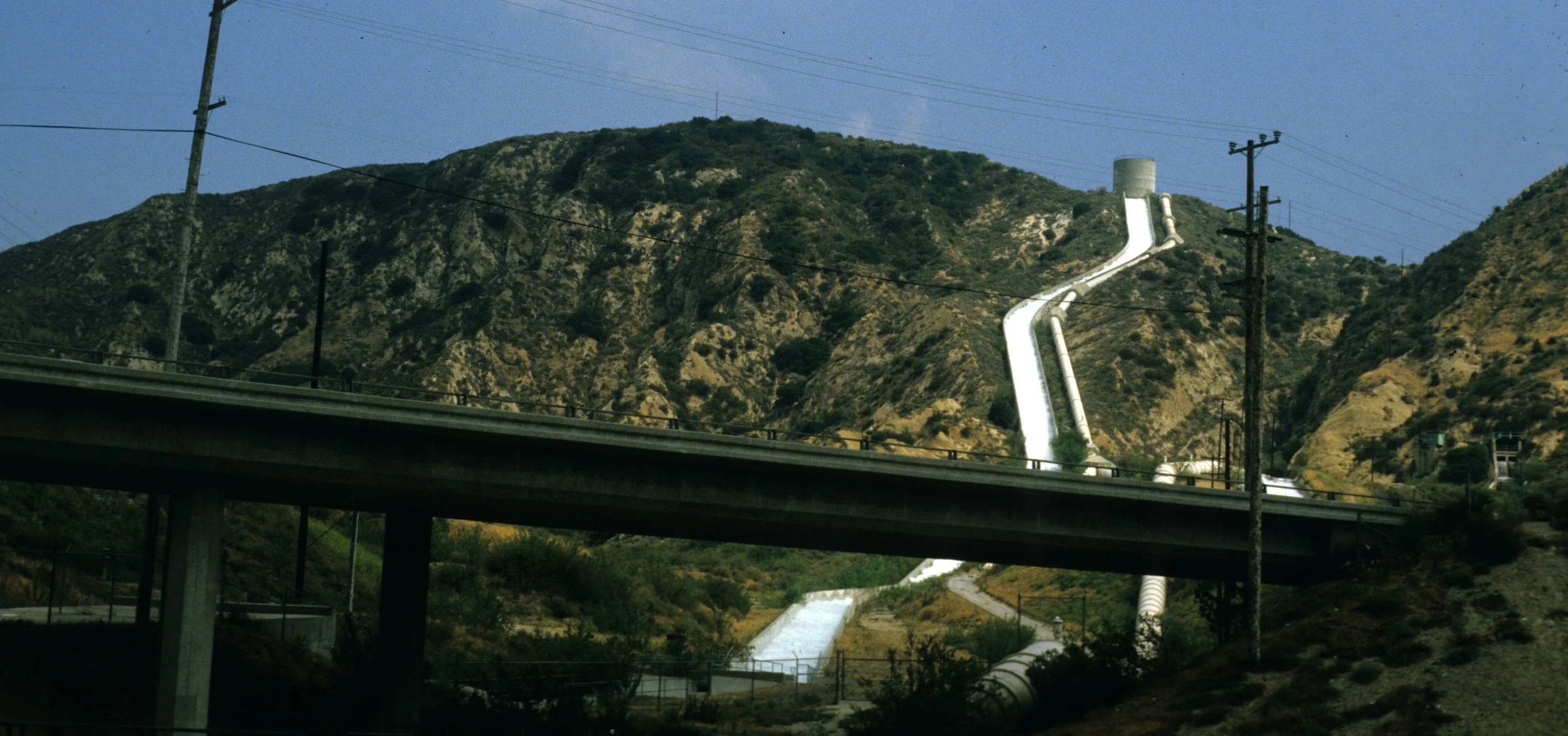 CALIFORNIA - MONO LAKE - LA WATER DIVERSION.jpg