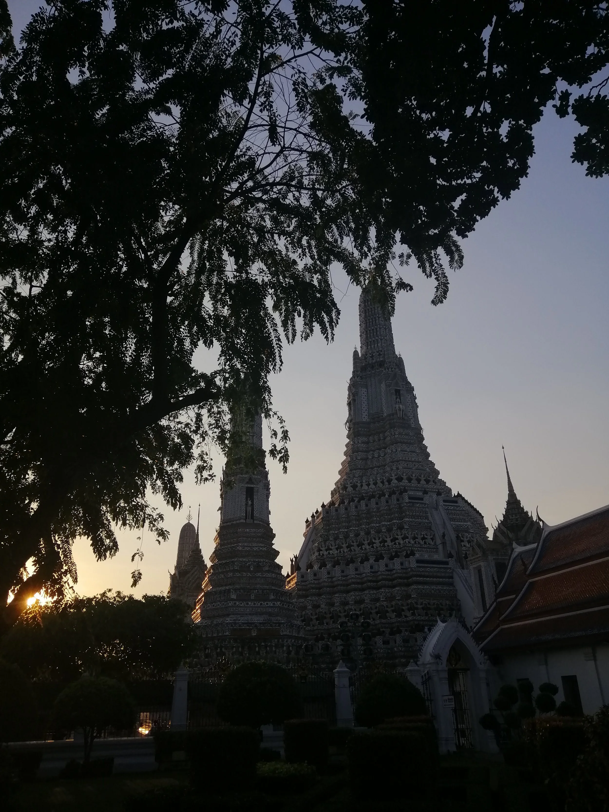 2018 Pics with Gift in Thailand (243).jpg