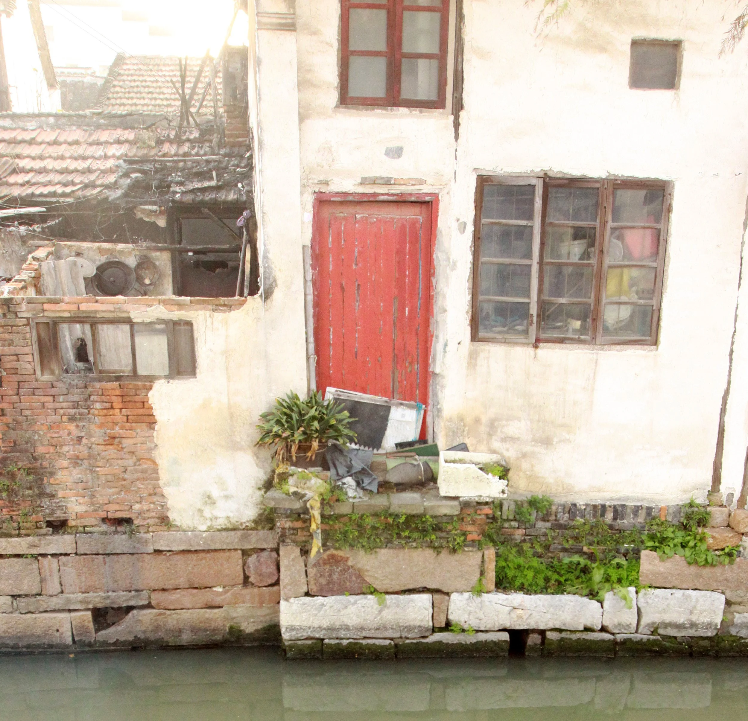 ZHUJIAJIAO WATER TOWN - NOVEMBER 20 2011 (148).JPG