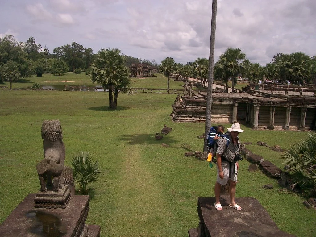 ANGKOR - ANGKOR WAT TEMPLE - CAMBODIA (84).JPG