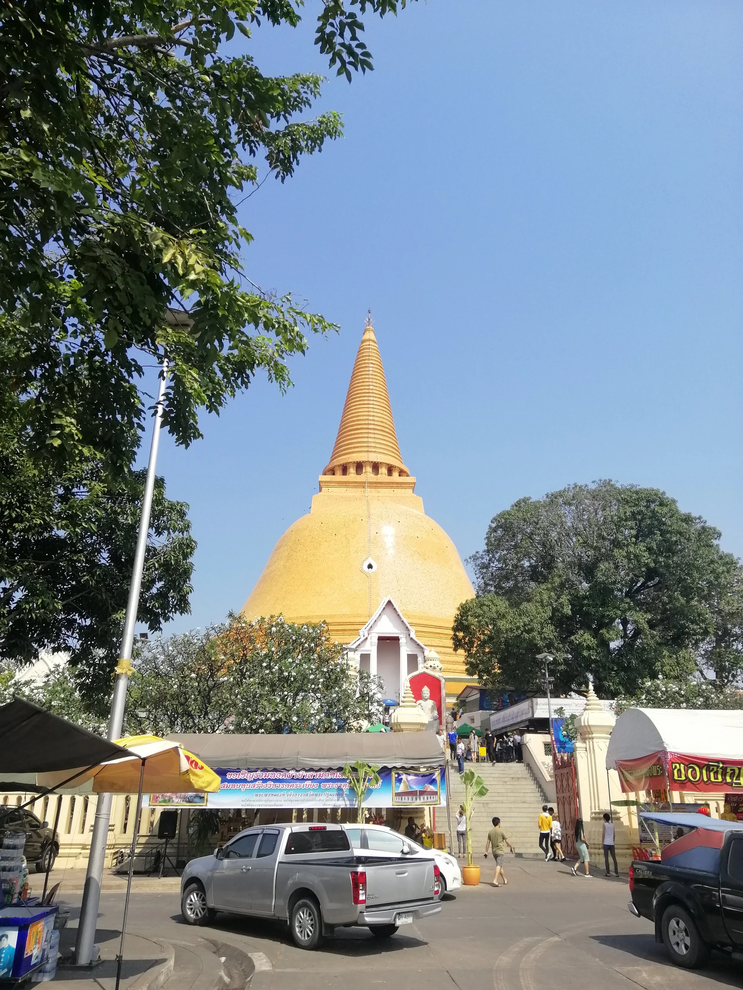 2019 Nakhon Pathom Trip Temples with Cokie (3).jpg