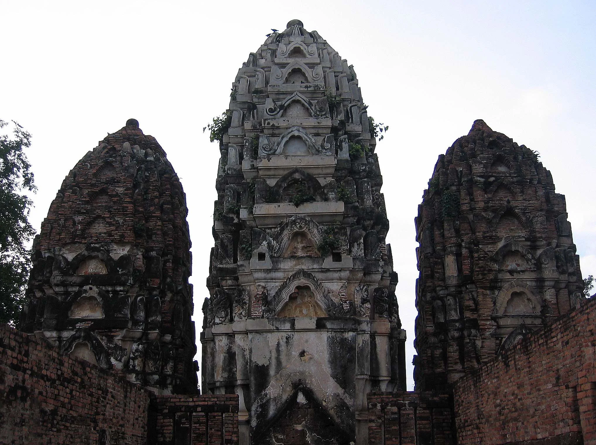 SUKHOTHAI - 2006 (60).jpg