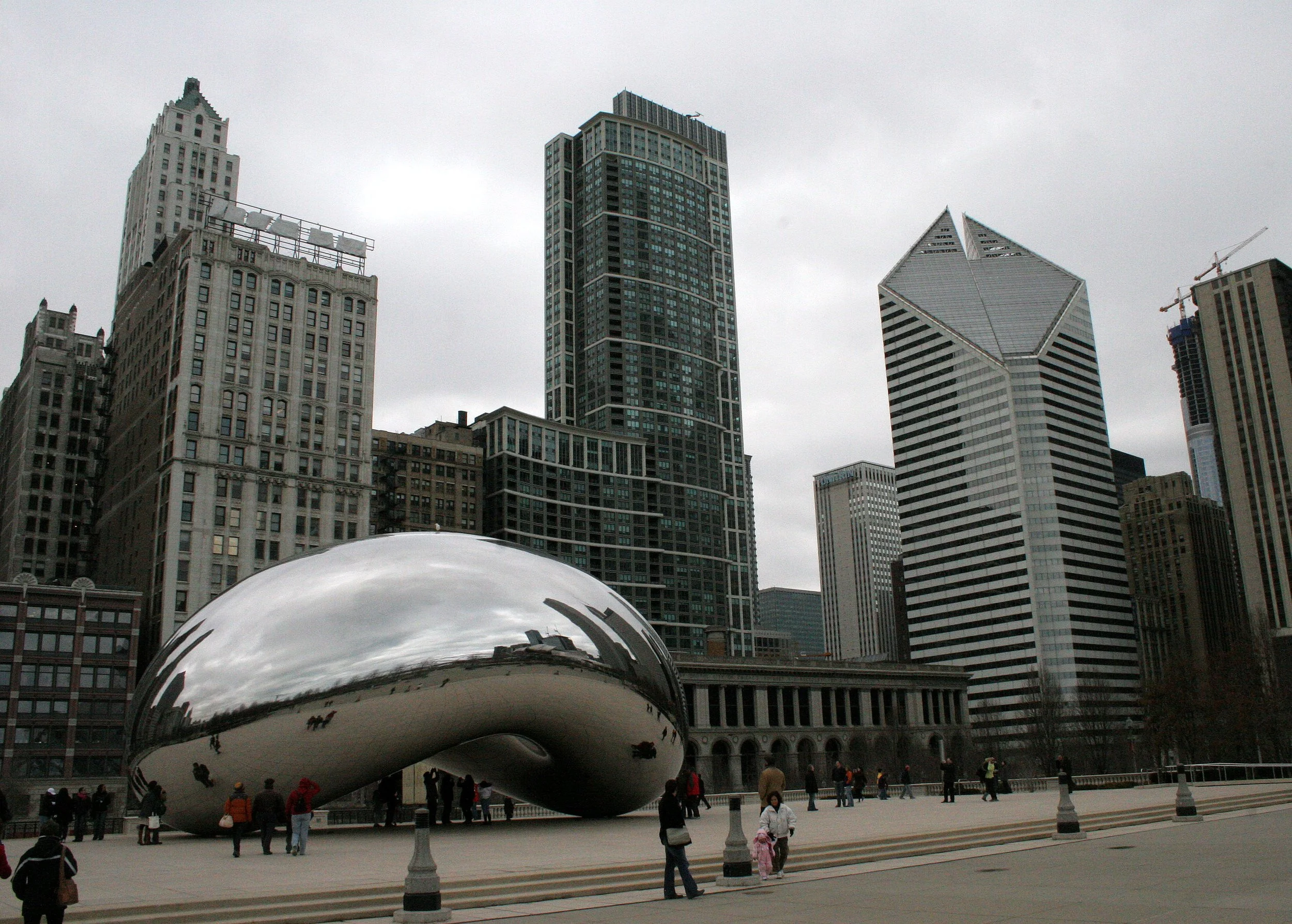 2008-4-1 CHICAGO SPRING TRIP - MELINIUM PARK (10).JPG