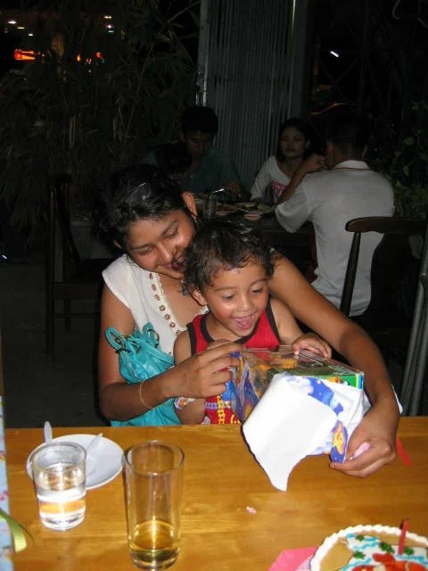 2005 Nakhonsithammarat with Family (19).jpg