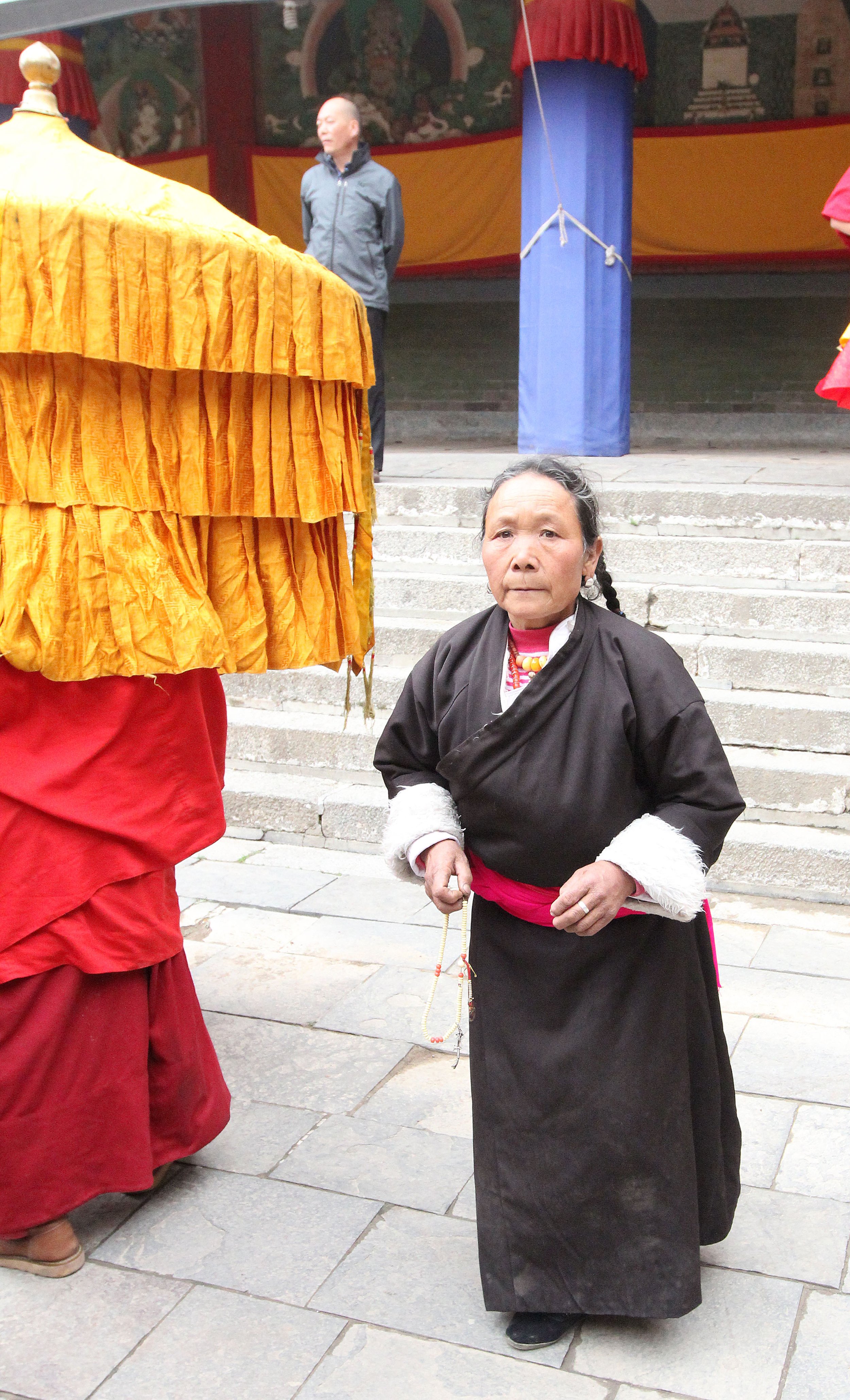 KUMBUM MONASTERY - QINGHAI - SUNNING BUDDHA FESTIVAL 2013 (60).JPG
