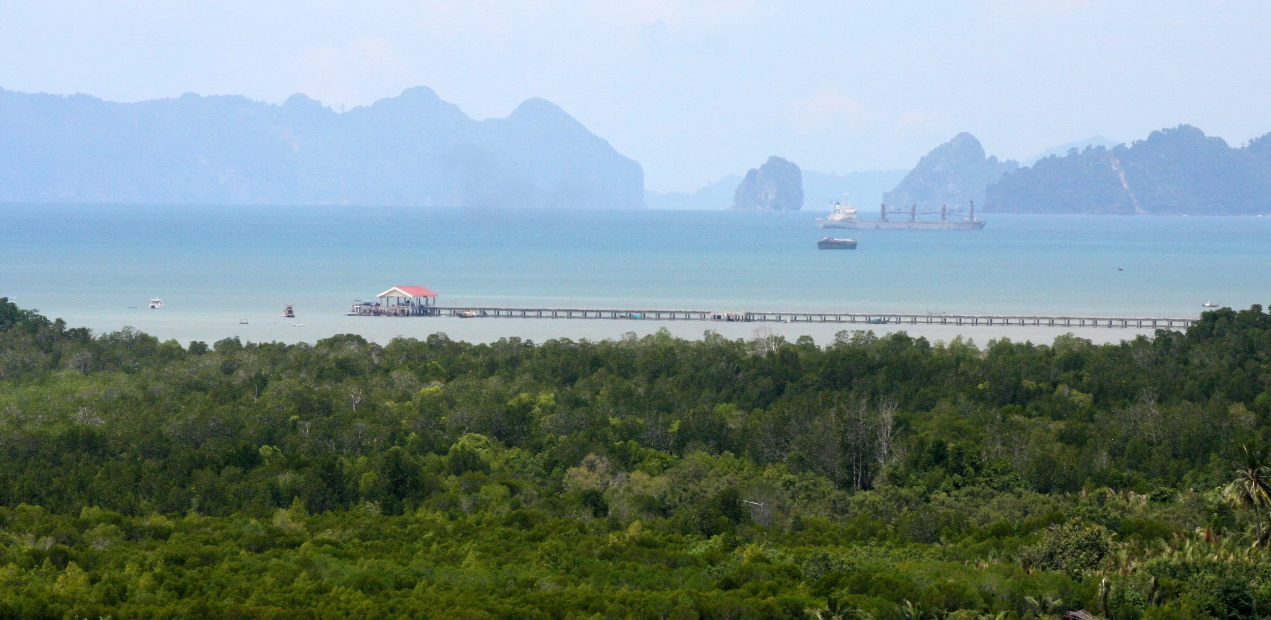 KOH LANTA - 2008 - HANGING ON THE ISLANDS (46).JPG