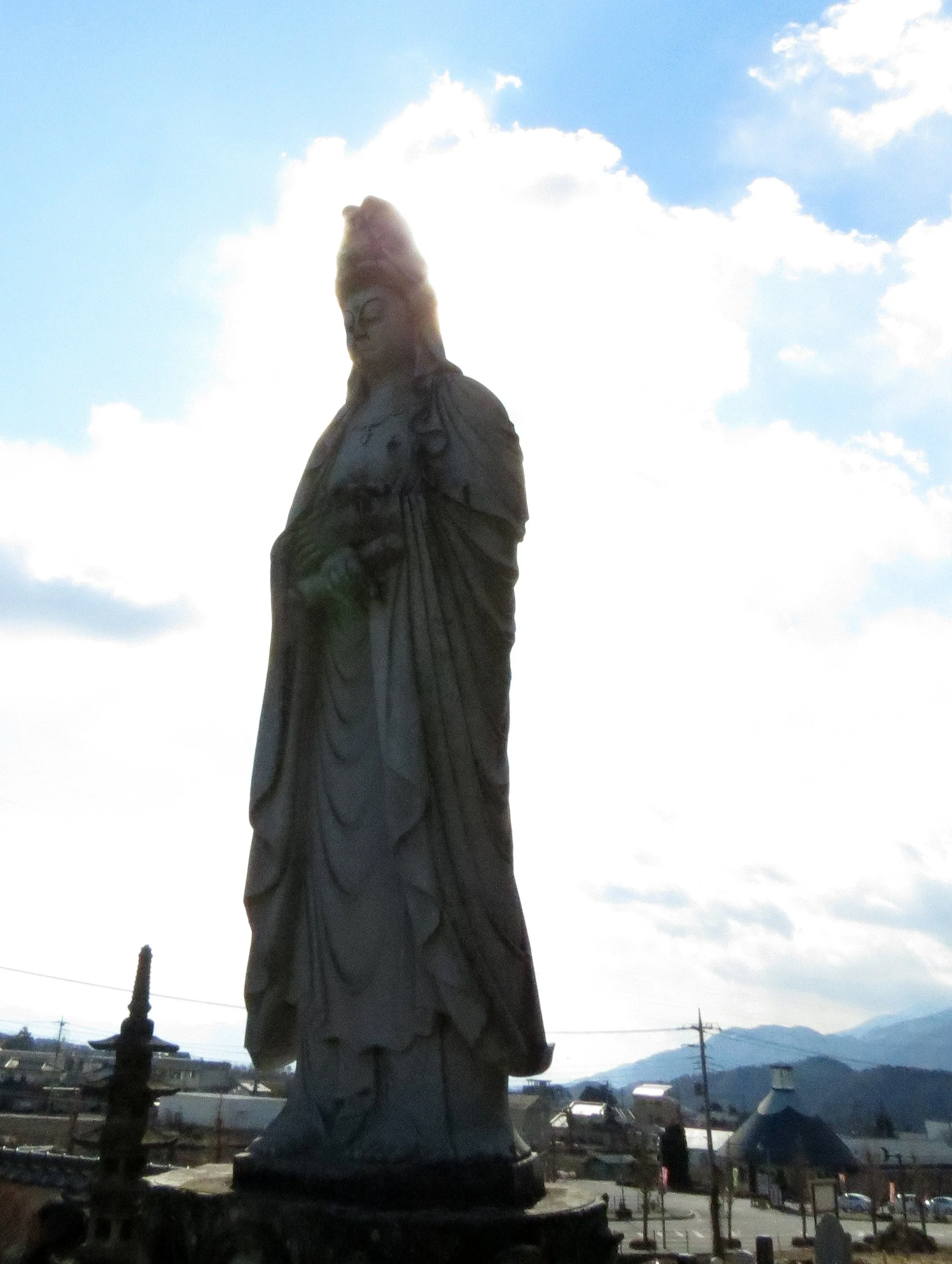 NIRASAKI TEMPLE  JAPAN (4).JPG