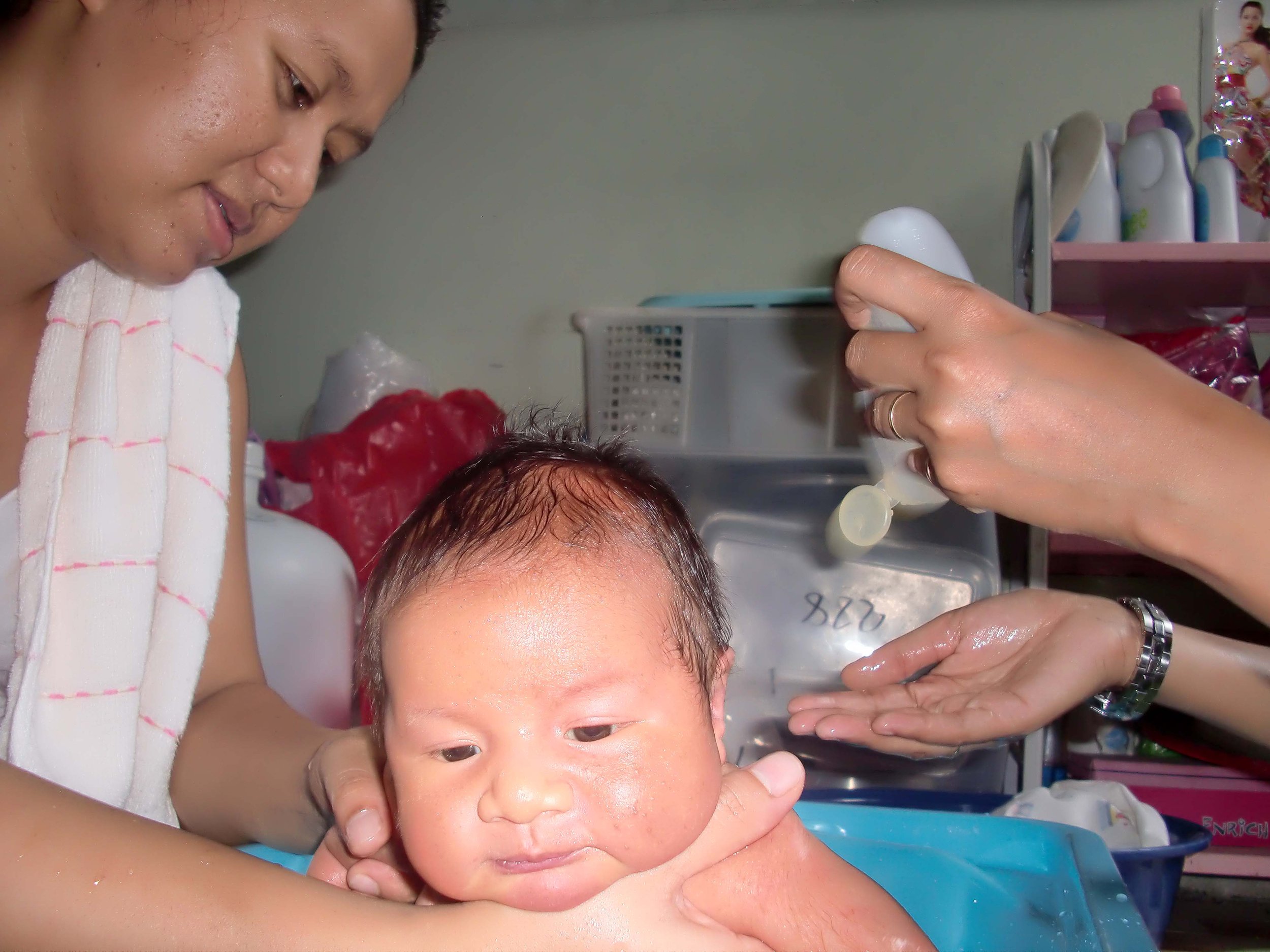 2011 Nakhonsithammarat Kak's Kid's Birth (30).JPG