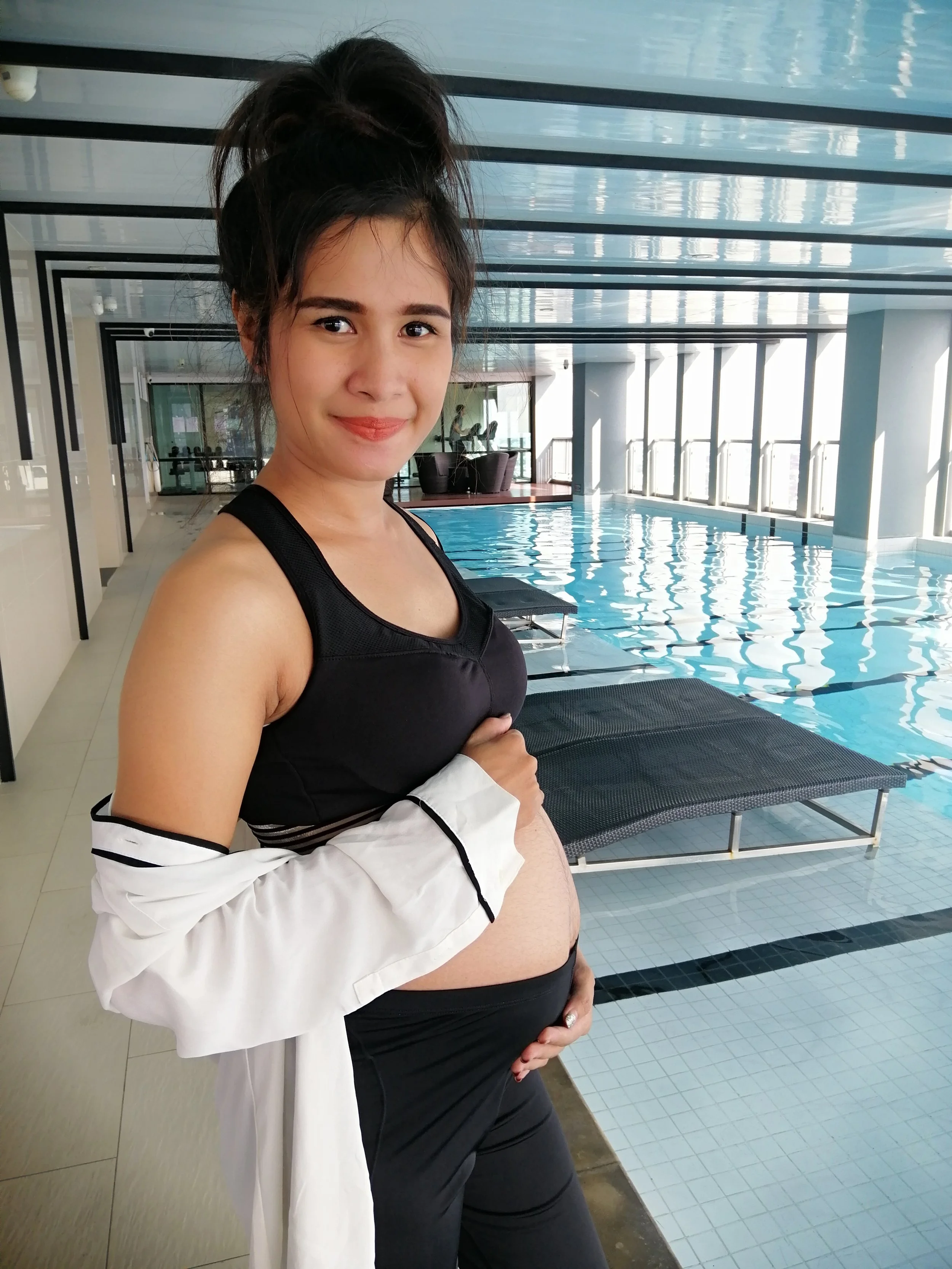 2019 Gift Pregnant Pics (16).jpg