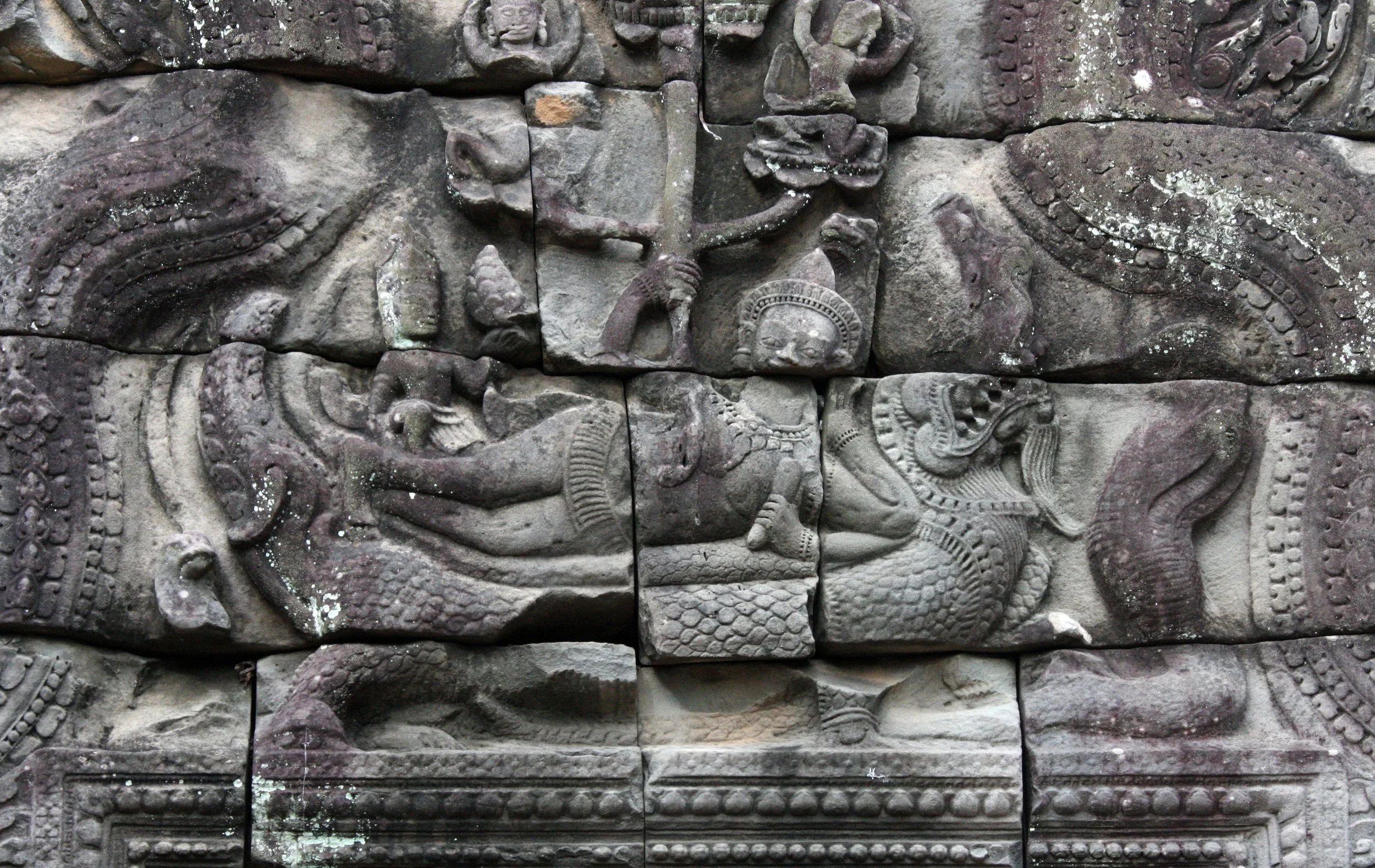 BANTEAY SREI TEMPLE CAMBODIA - JULY 2010 (45).JPG