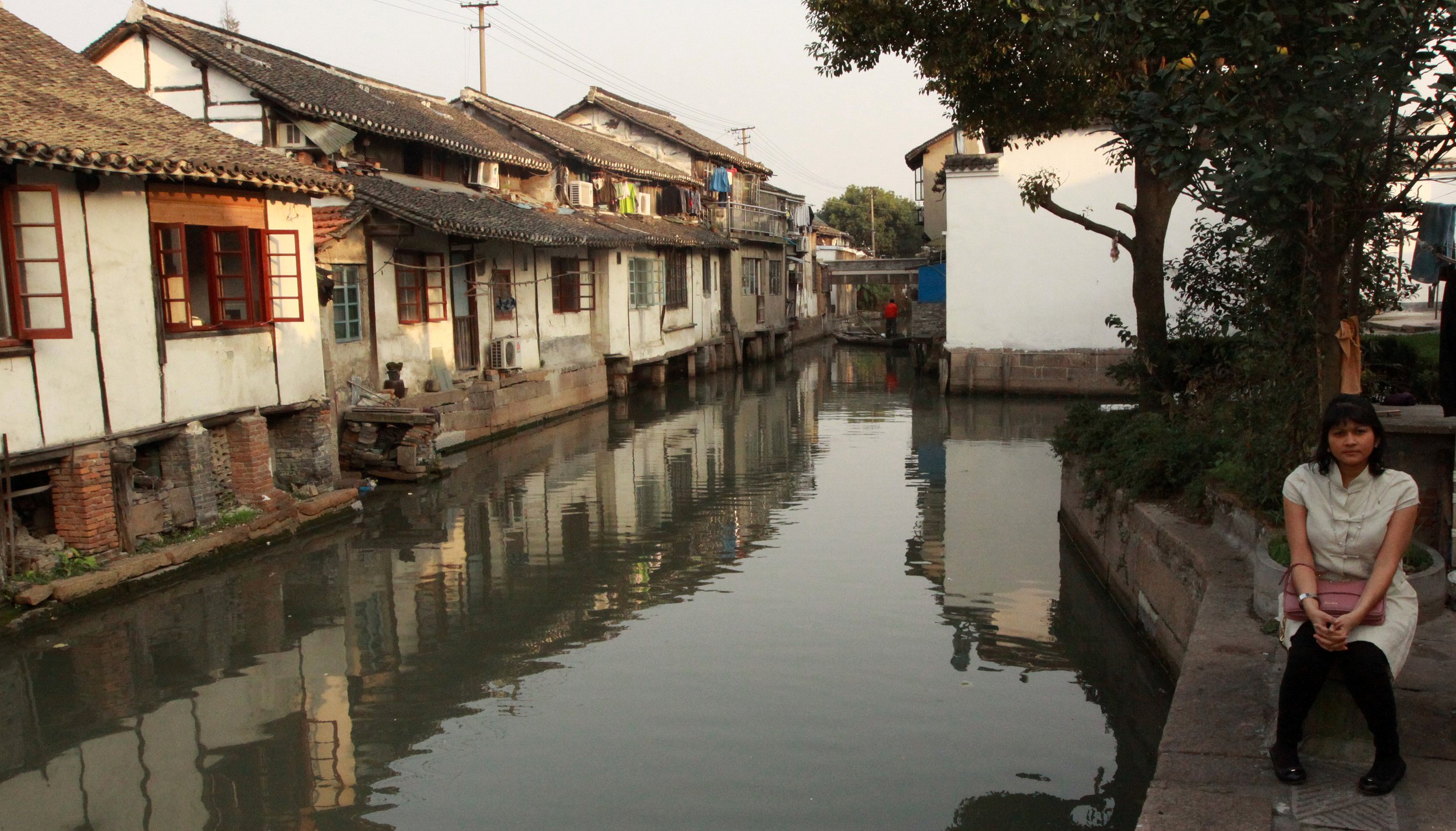 ZHUJIAJIAO WATER TOWN - NOVEMBER 20 2011 (128).JPG