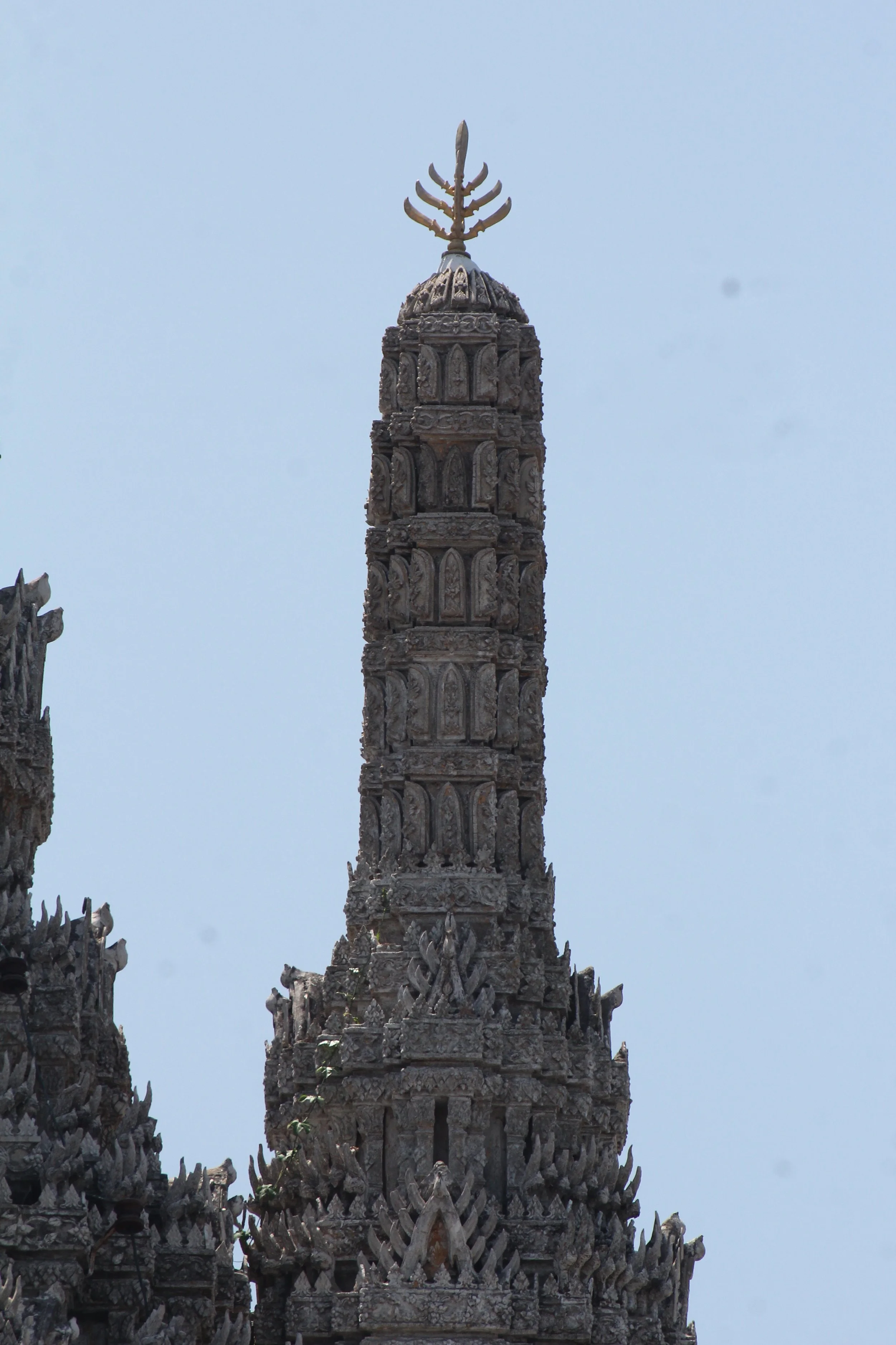 2020 Petchaburi Temple Trip with Cokie (89).JPG