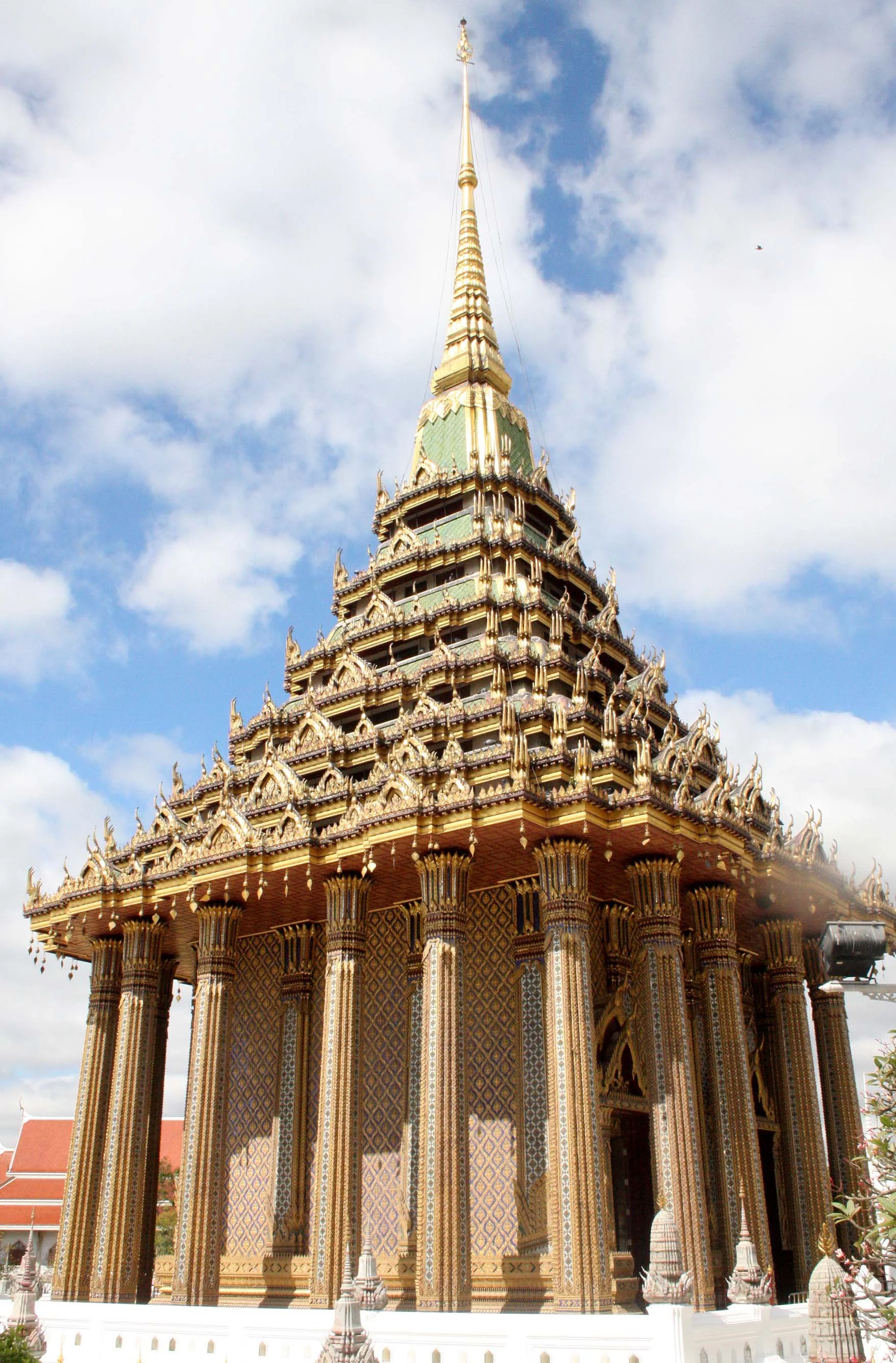 PRAPUTABAT - WAT PRAPUTABAT - CHRISTMAS IN THAILAND TRIP 2008 (21).JPG