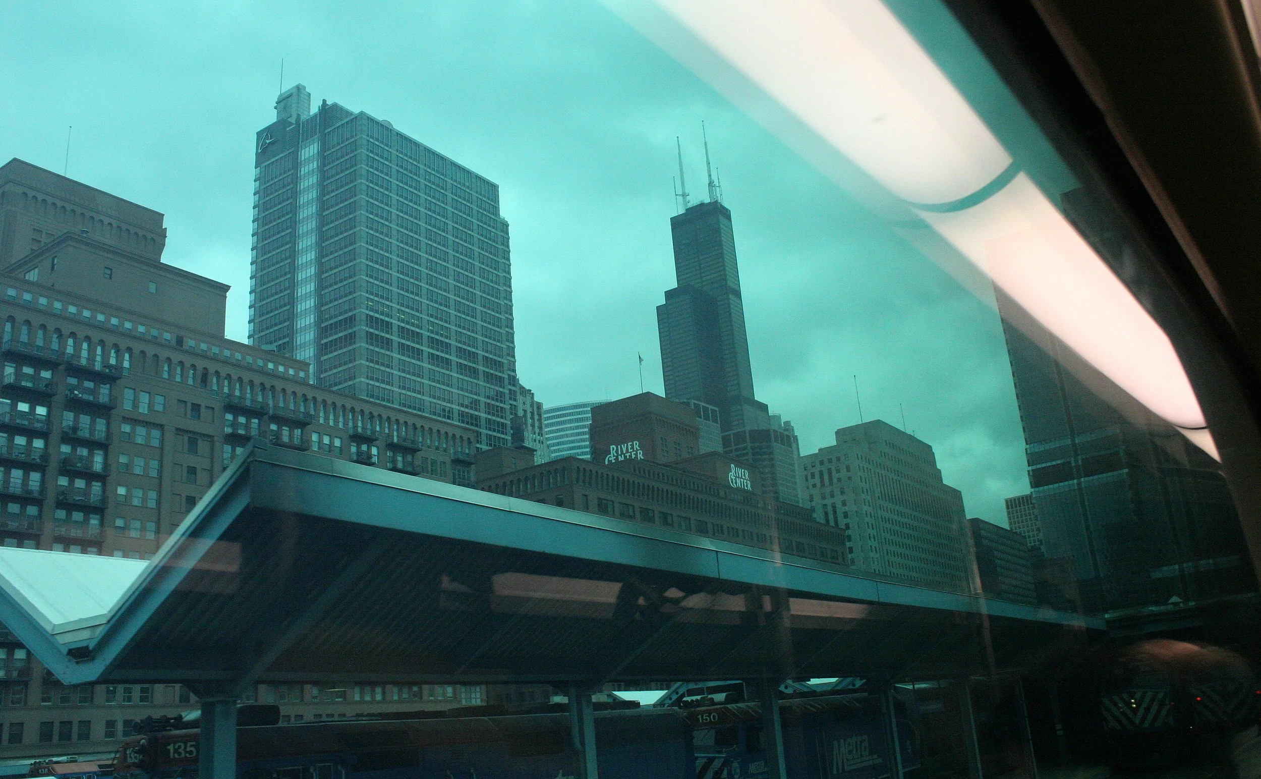 2008-4-1 CHICAGO SPRING TRIP - METRA RIDE (2).JPG