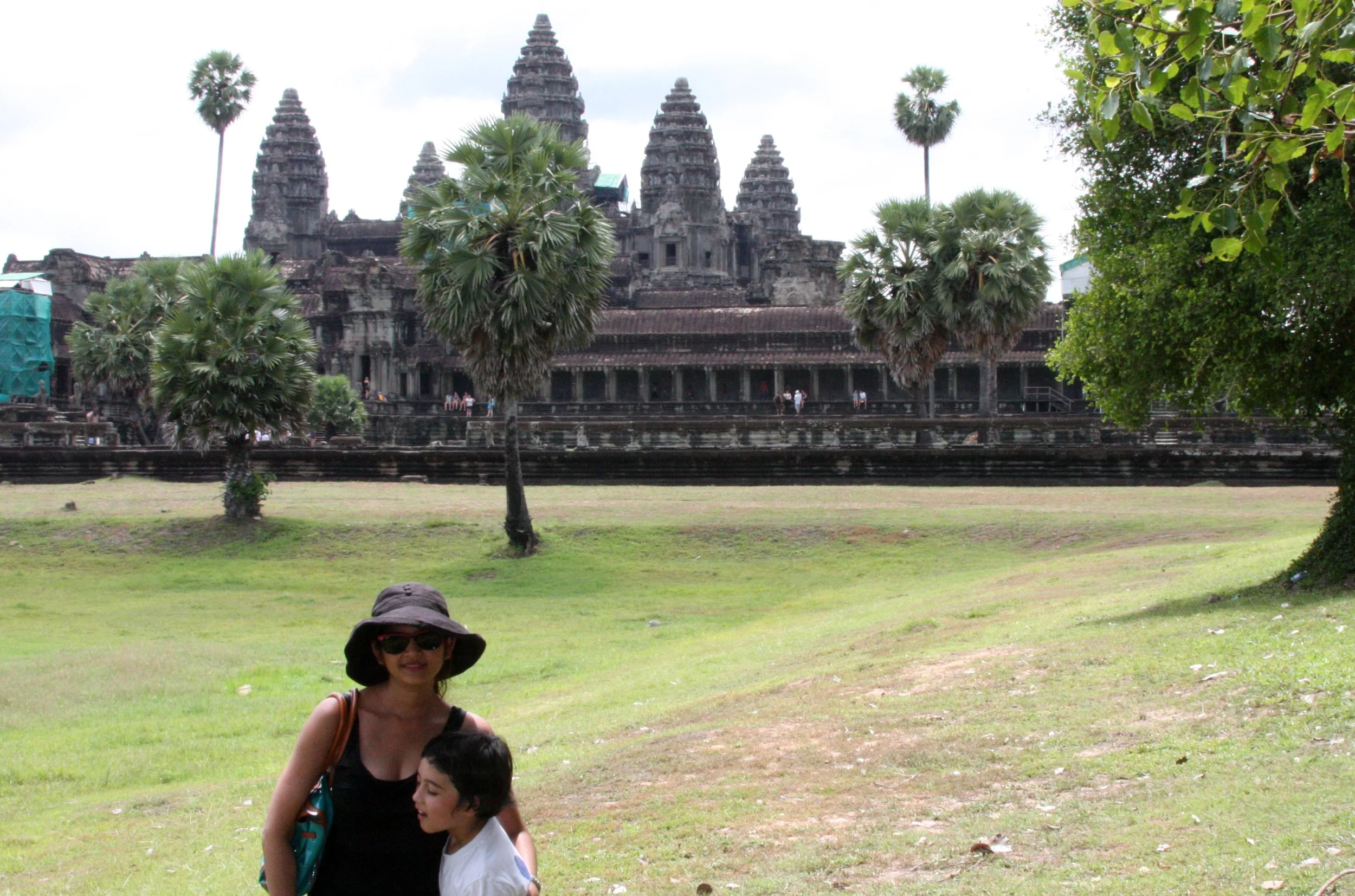 ANGKOR WAT CAMBODIA - JULY 2010 (5).JPG