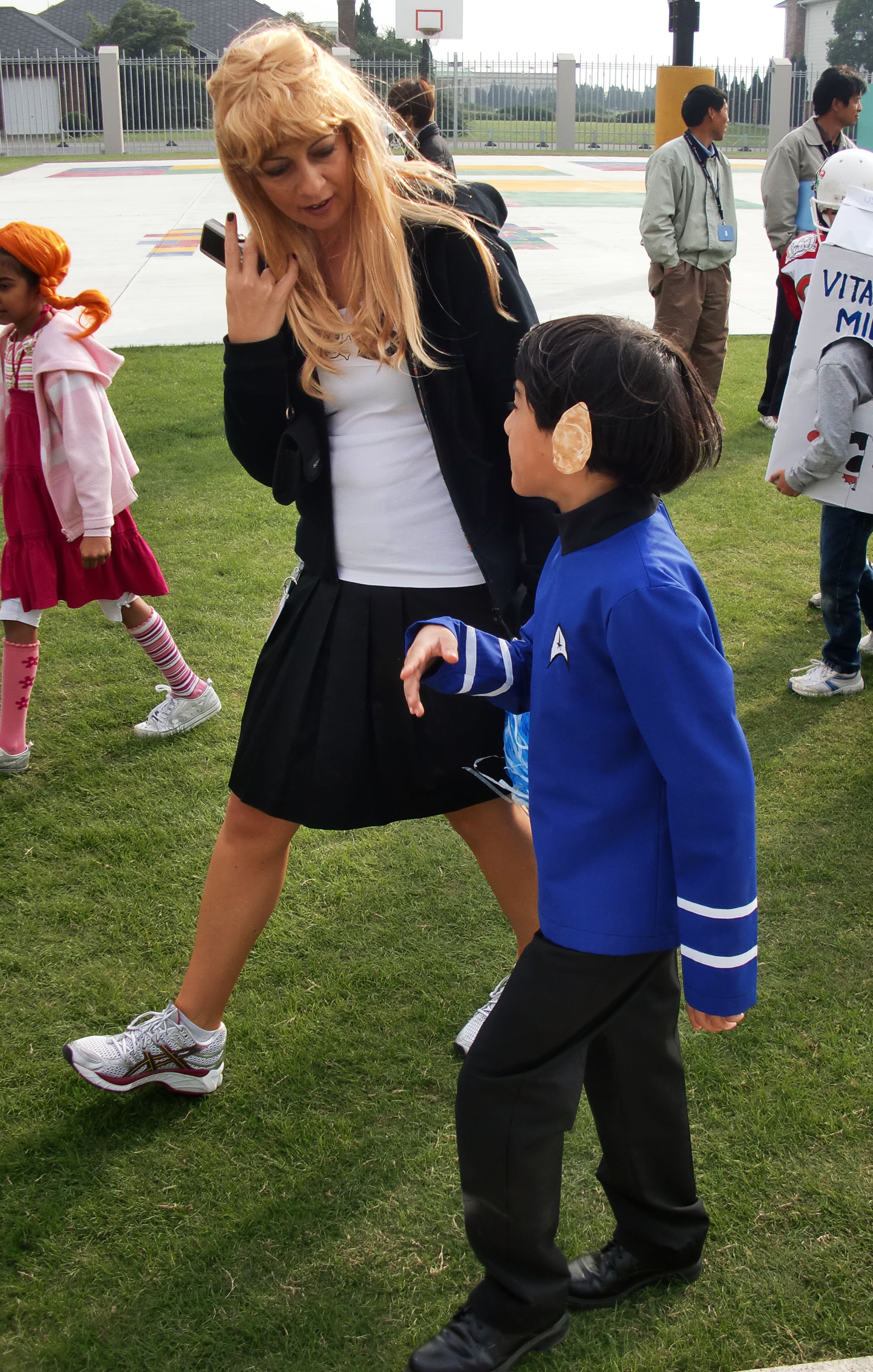 HALLOWEEN IN SHANGHAI - 2010 (14).JPG