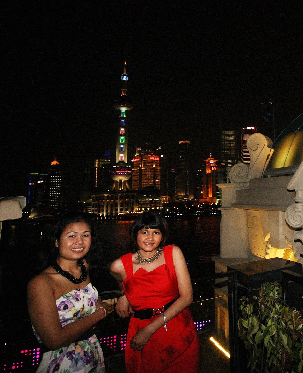 2011-4-29 NIGHT AT SHOOK AT 19 BUND SHANGHAI (164).JPG