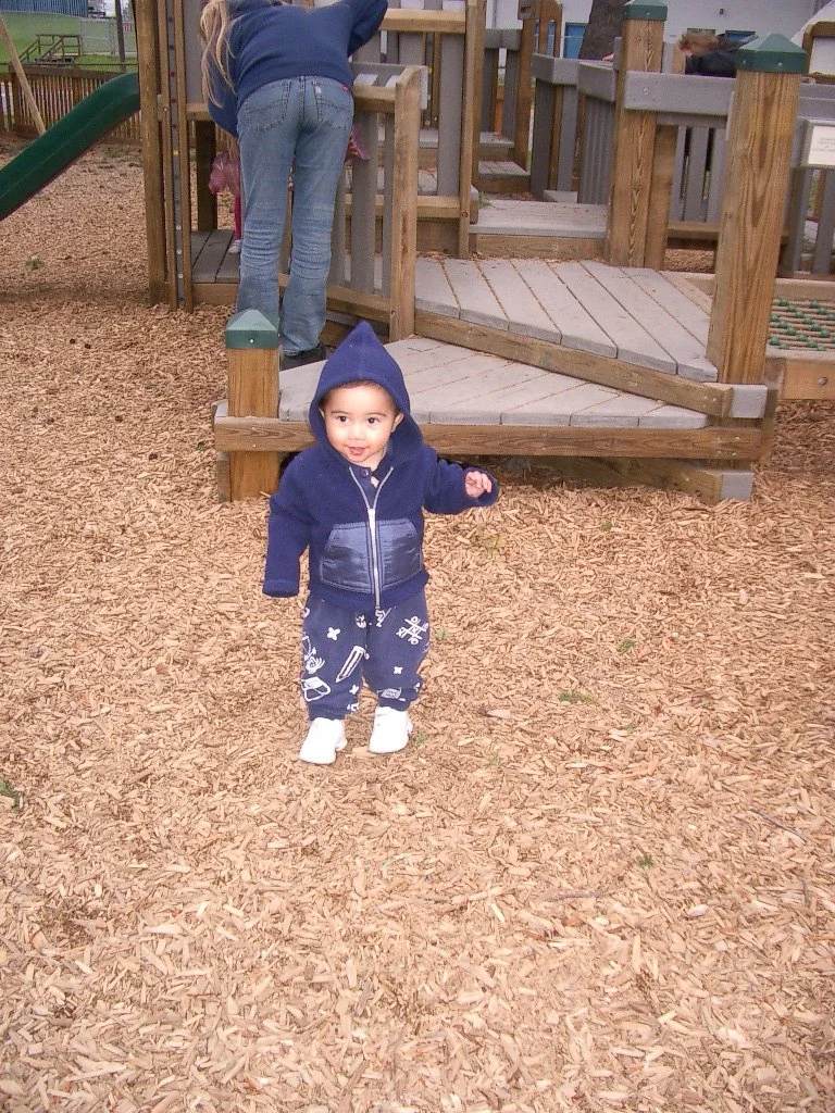 2003-11-1 COKIE PLAYING (2).JPG