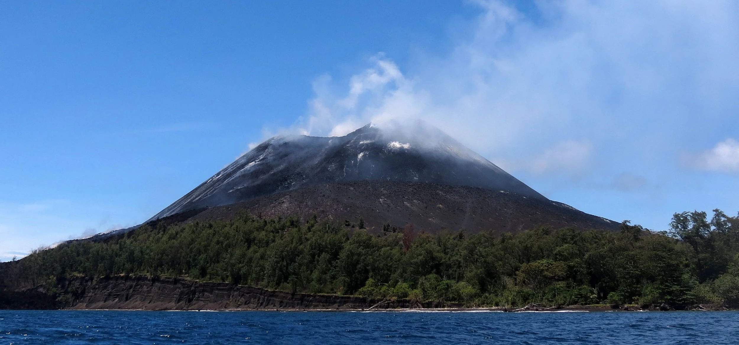 KRAKATAU NATIONAL PARK - JAVA BARAT INDONESIA (39).JPG