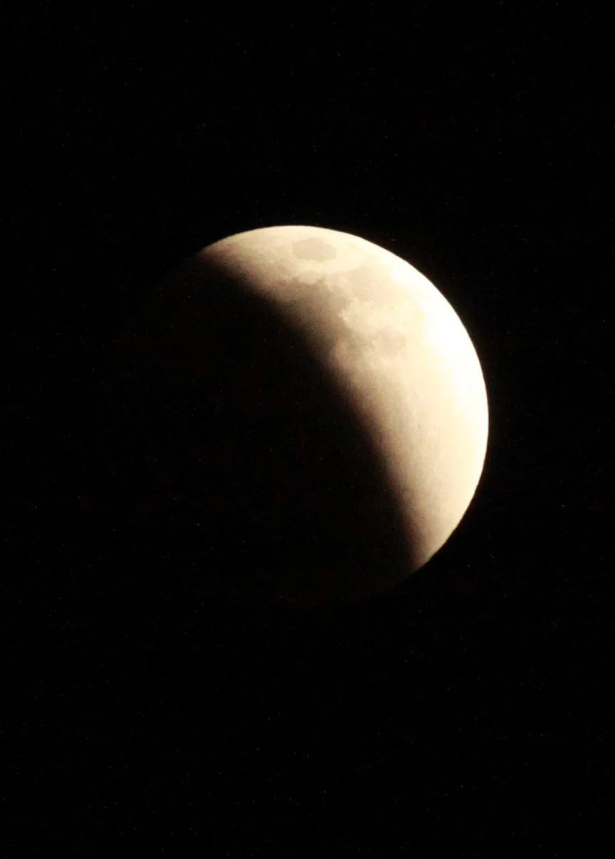 9 DECEMBER 2011 LUNAR ECLIPSE FROM SHANGHAI (8).JPG