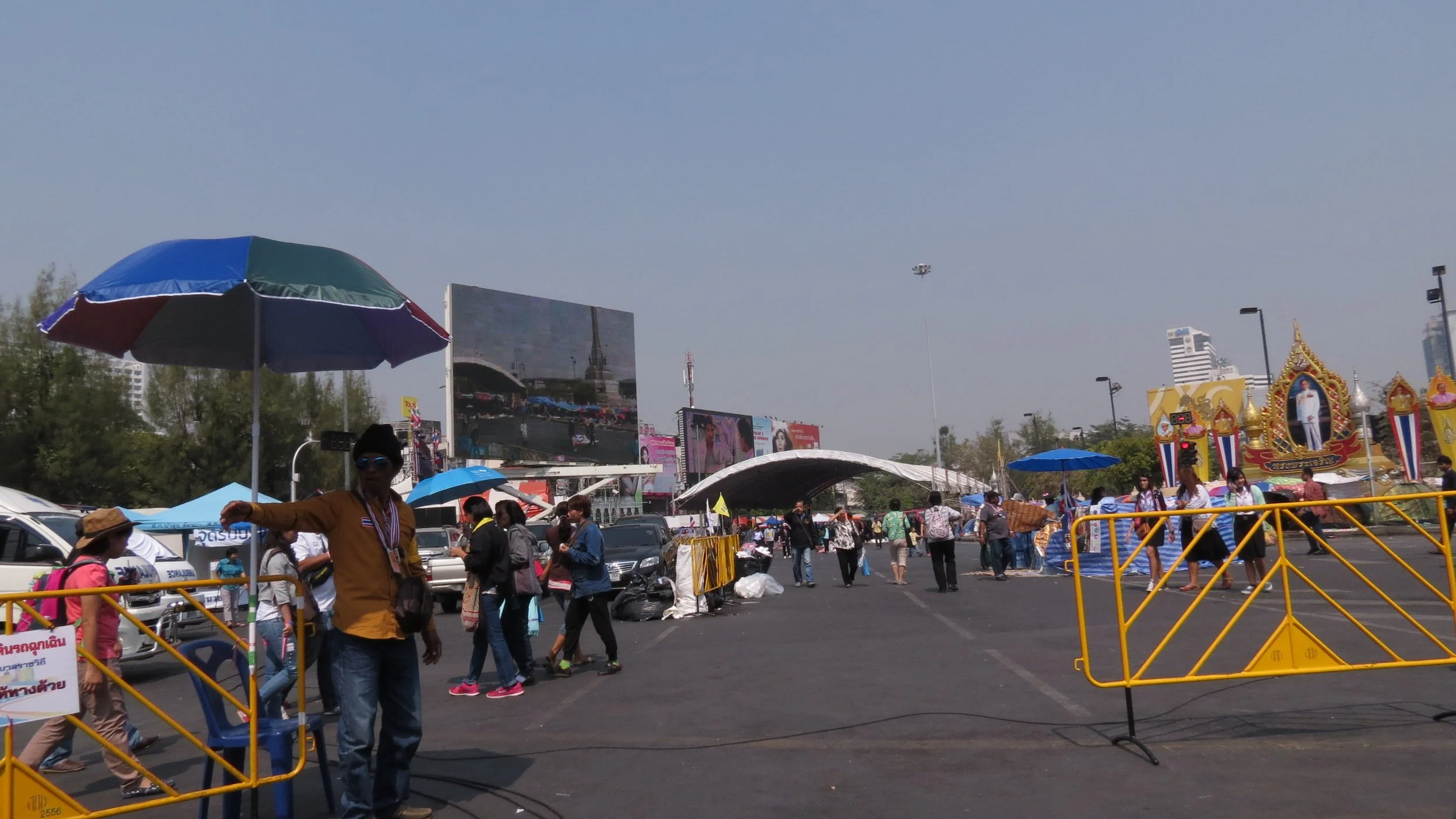 2014 Shutdown Bangkok Protests (4).JPG