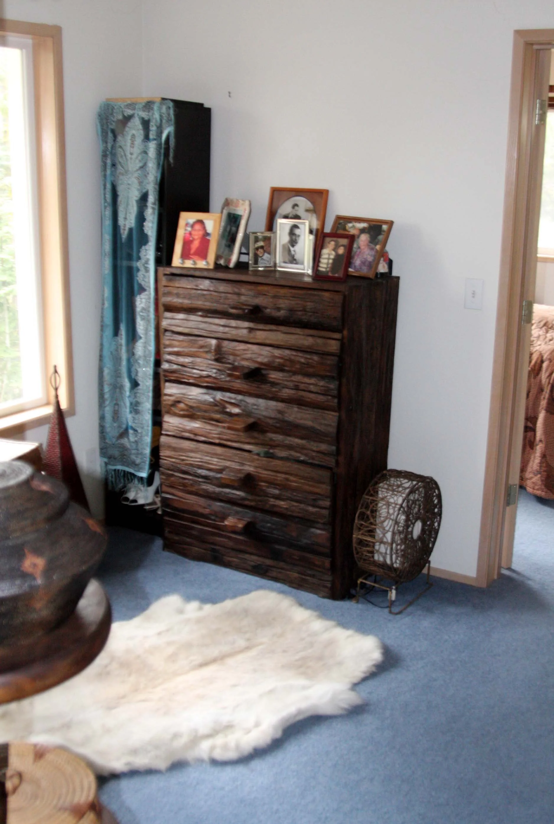 2009-4-24 - HOUSE - MASTER SUITE - THIRD LEVEL (2).JPG