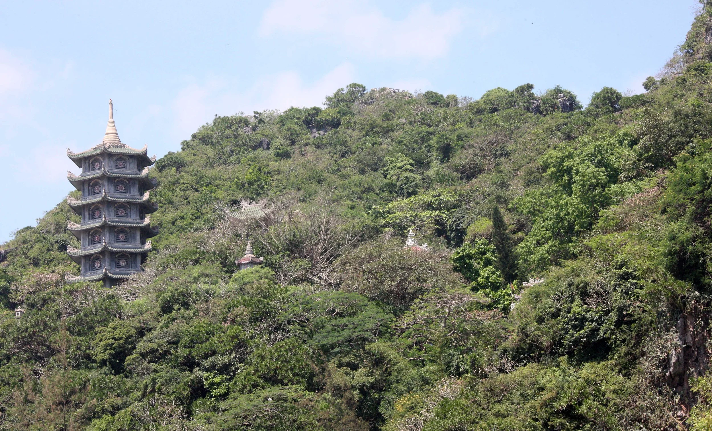 DA NANG - MARBLE MOUNTAIN VIET NAM (1).JPG