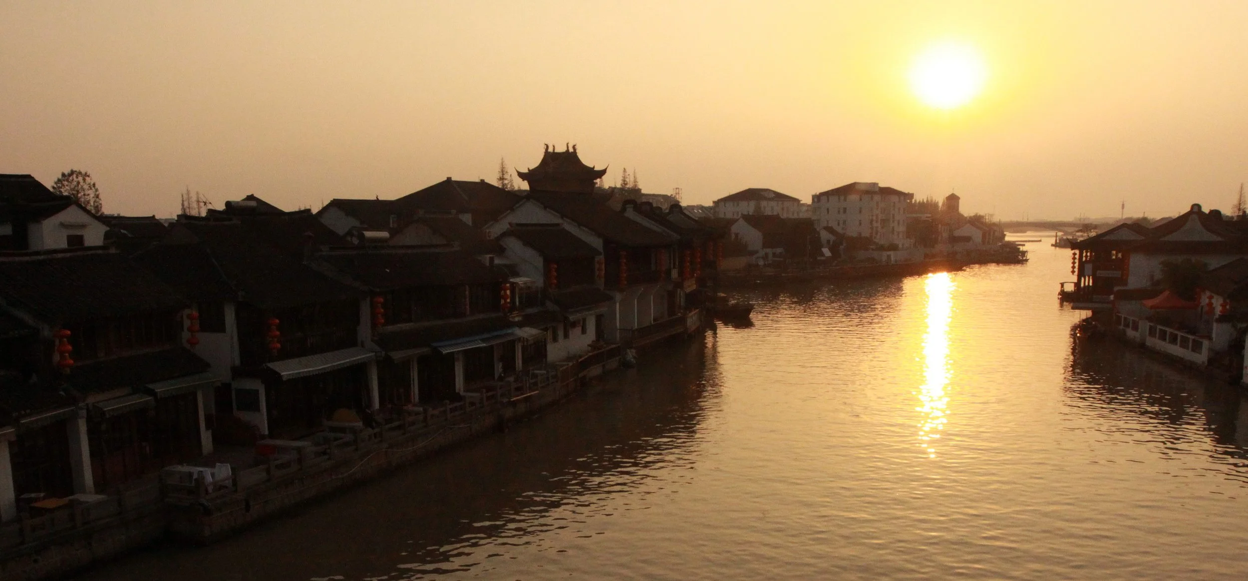 ZHUJIAJIAO WATER TOWN - NOVEMBER 20 2011 (202).JPG