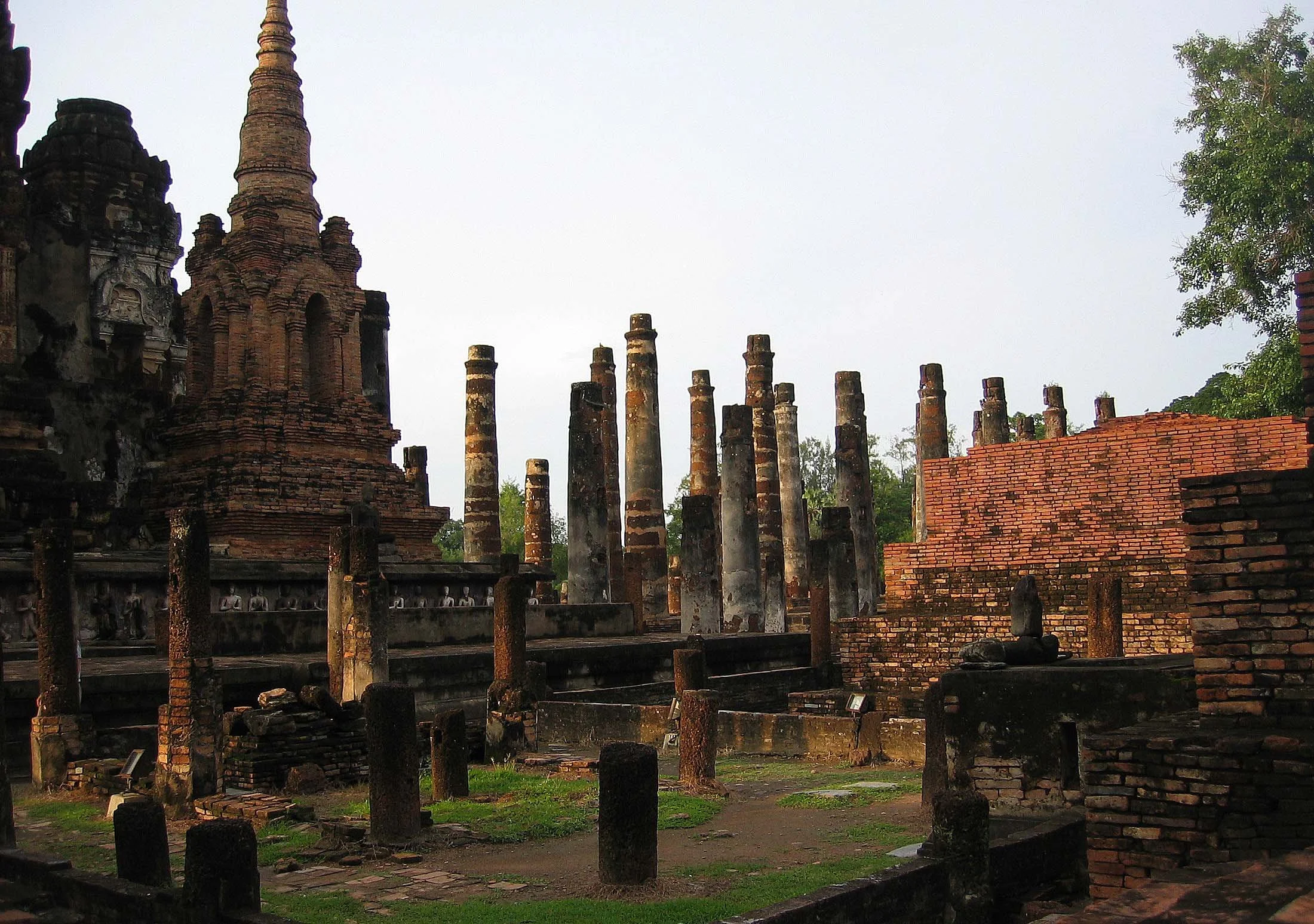 SUKHOTHAI - 2006 (23).jpg