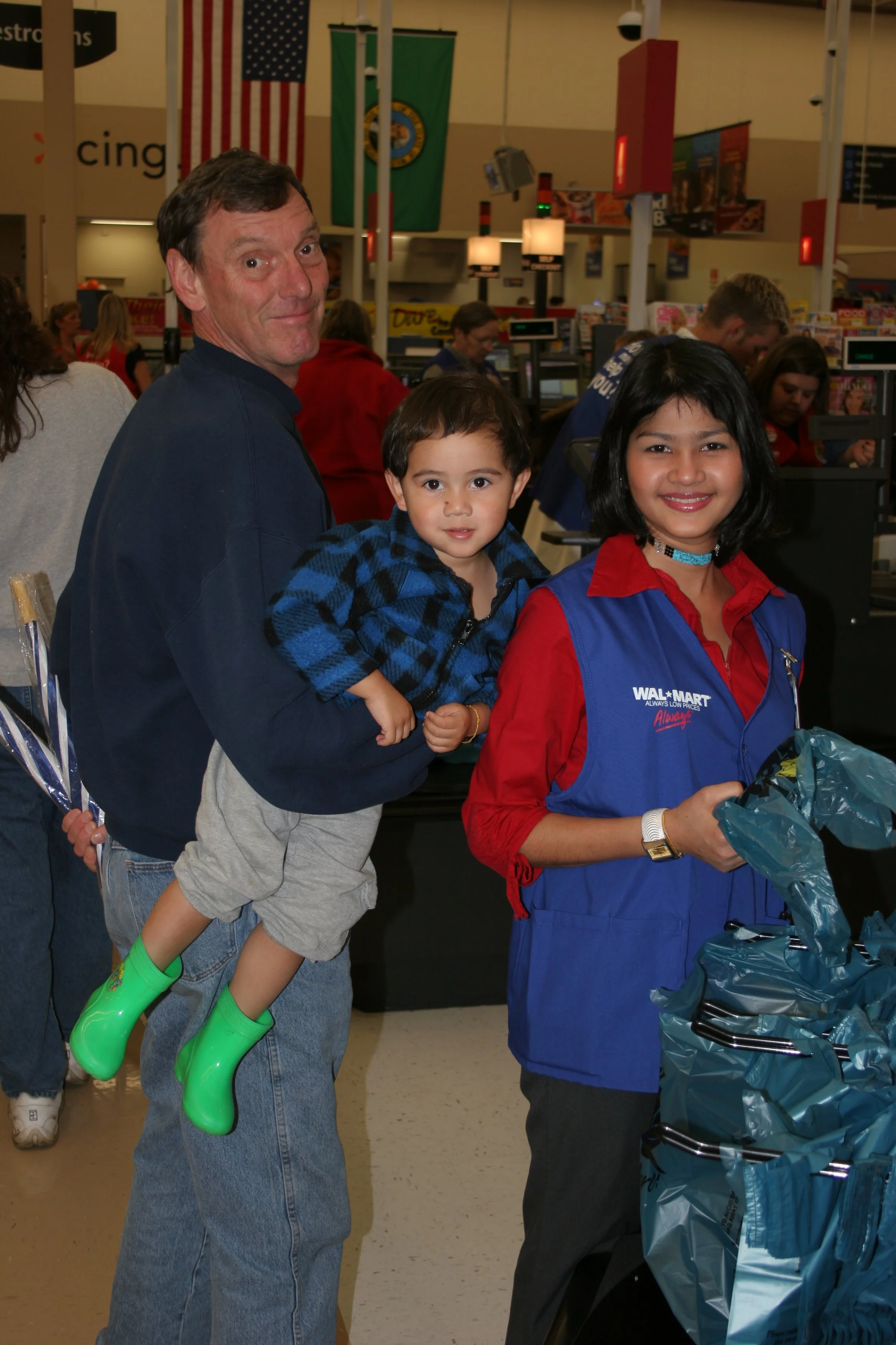 2004-10-28 SOMS FIRST JOB AT WALMART.jpg