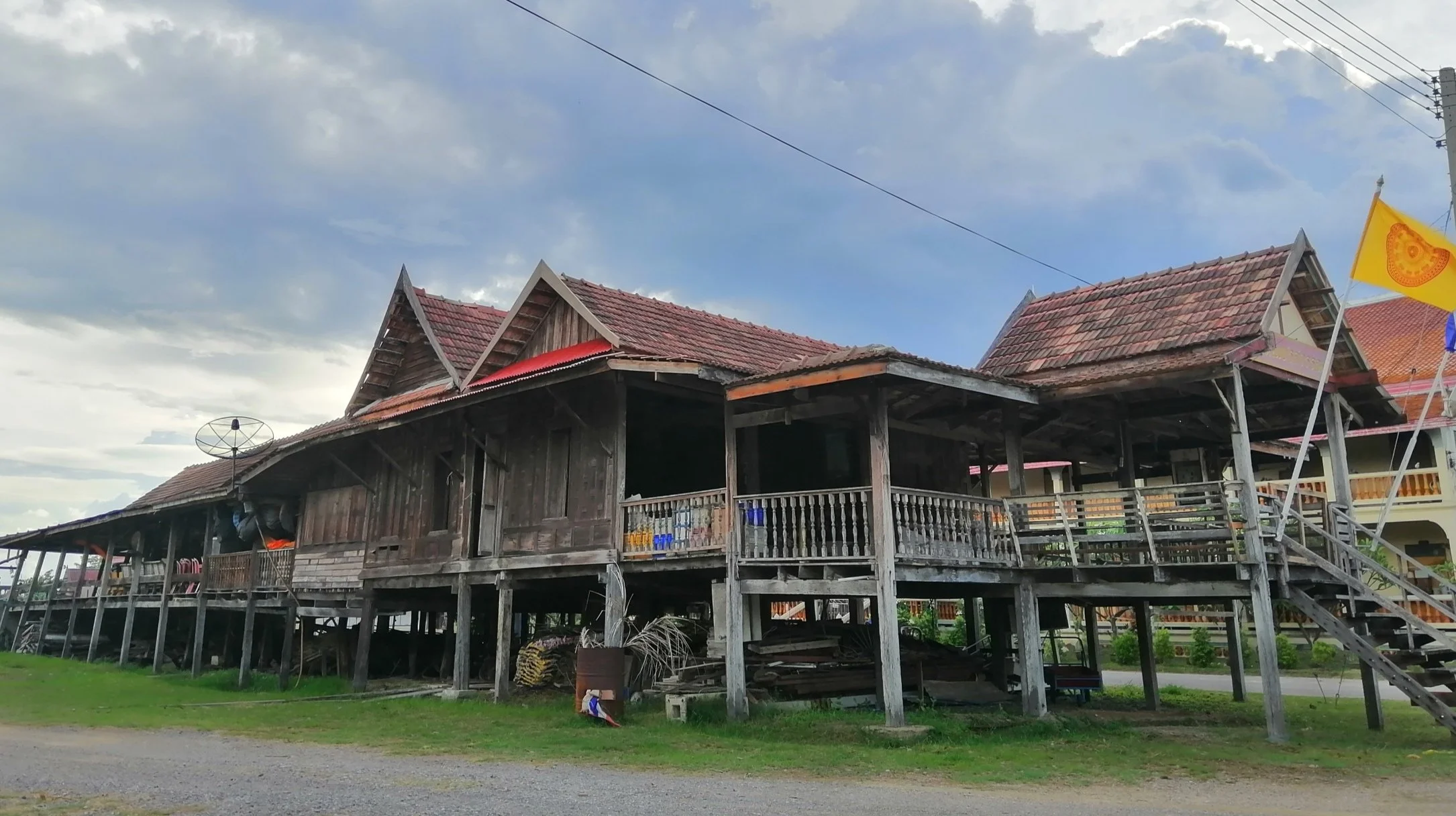 2020 Amphawa Temples and River Scenes (56).jpg