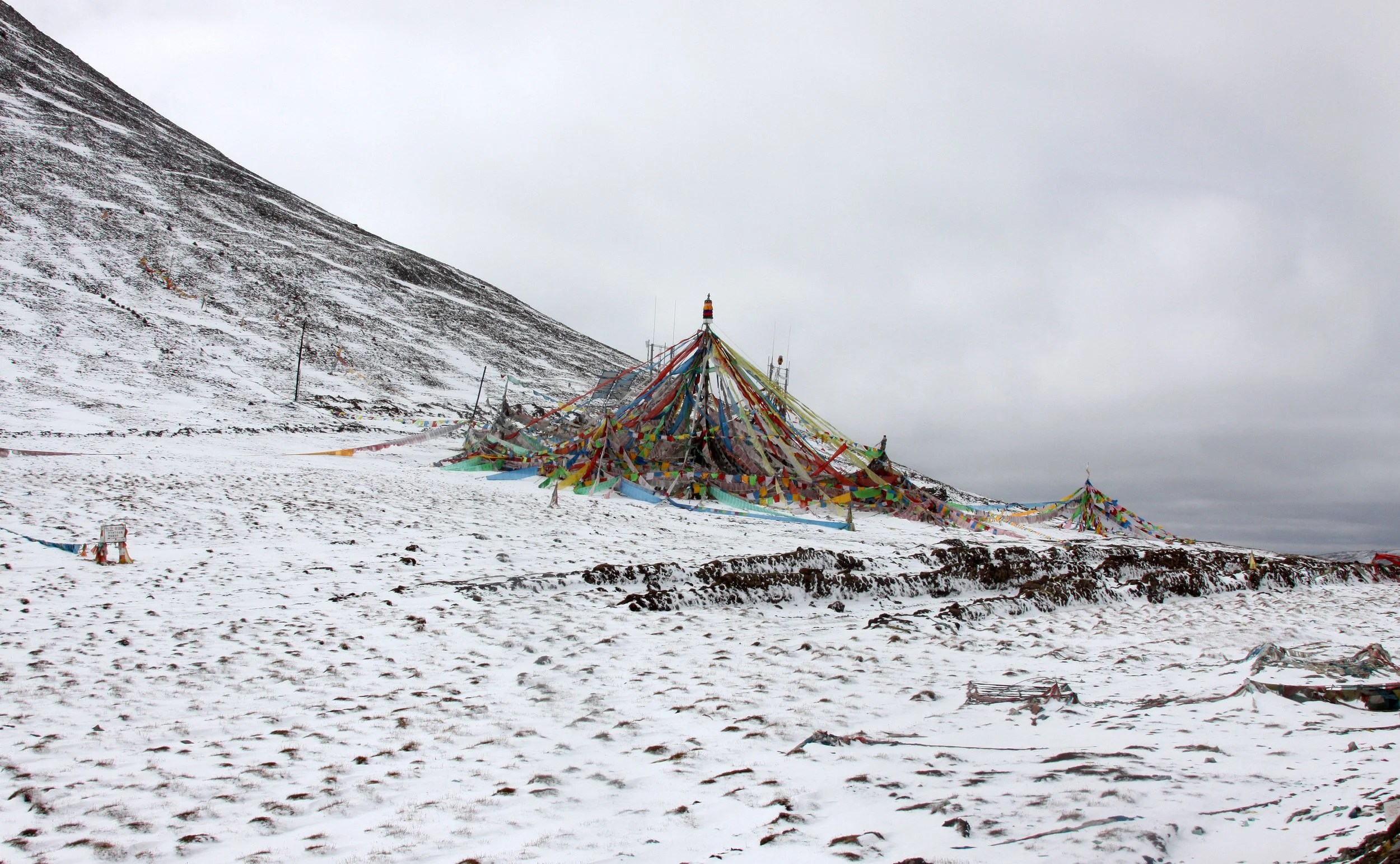 BAYANKALA PASS QINGHAI CHINA (21).JPG