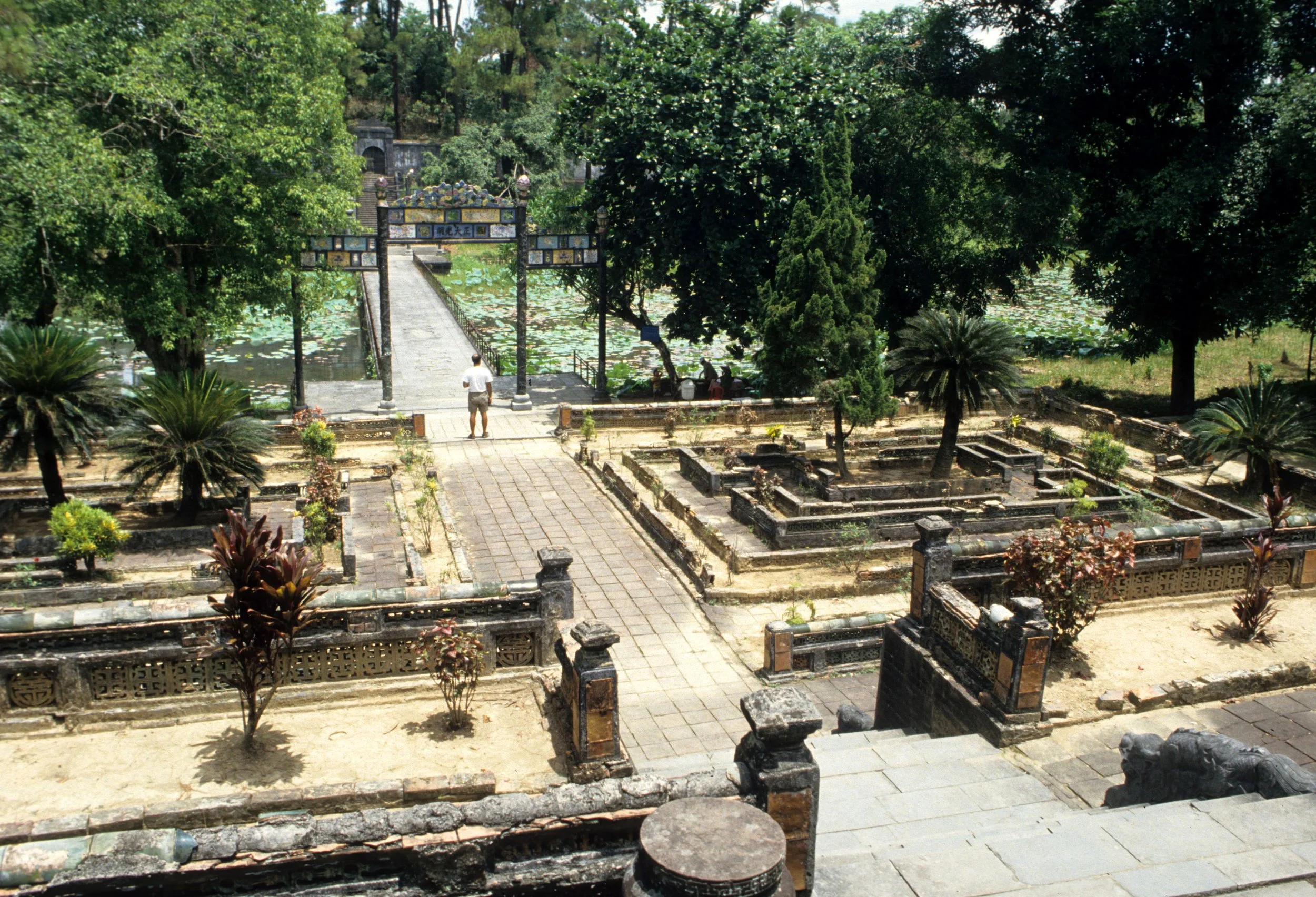 HUE - TU DUC TOMBS (4).jpg