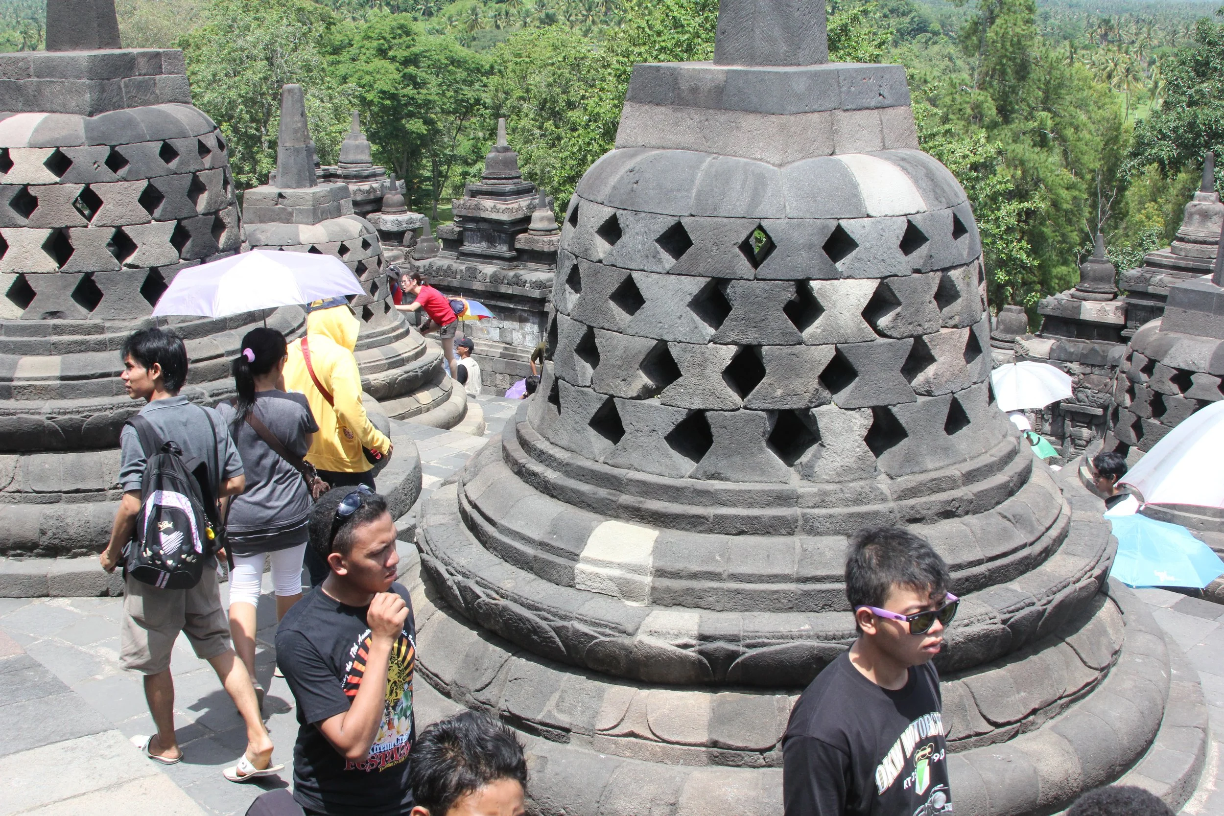 BOROBUDUR TEMPLE - YOGYAKARTA INDONESIA (15).JPG