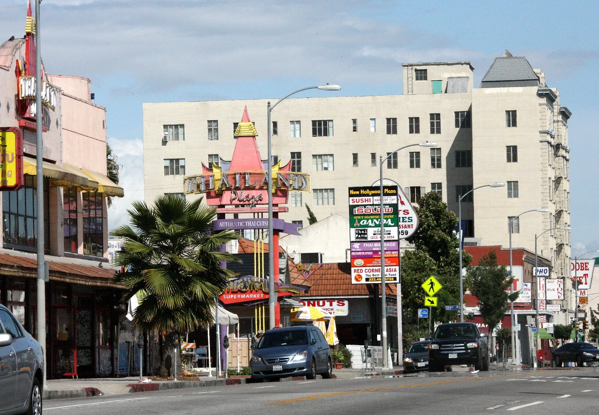 2010-4-5 THAI TOWN LOS ANGELES (2).JPG