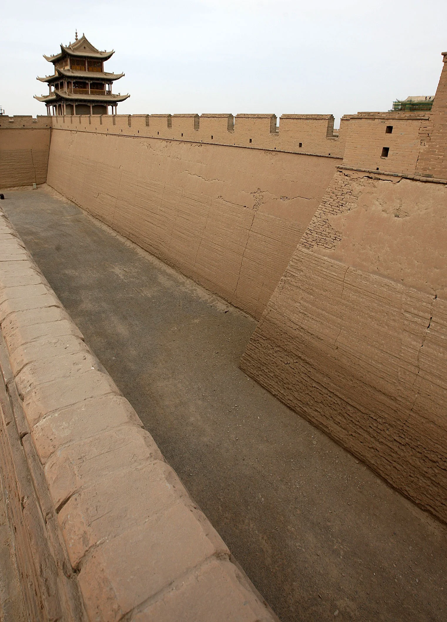 JIAYUGUAN  PASS - FORTRESS AND GREAT WALL - GANSU CHINA (38).JPG