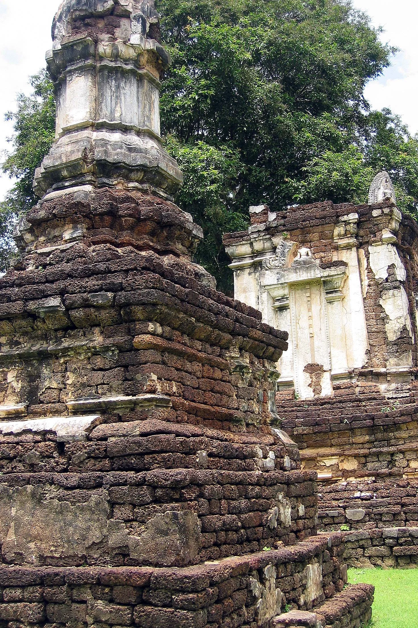 SRI SATCHANALAI - 2006 (34).jpg