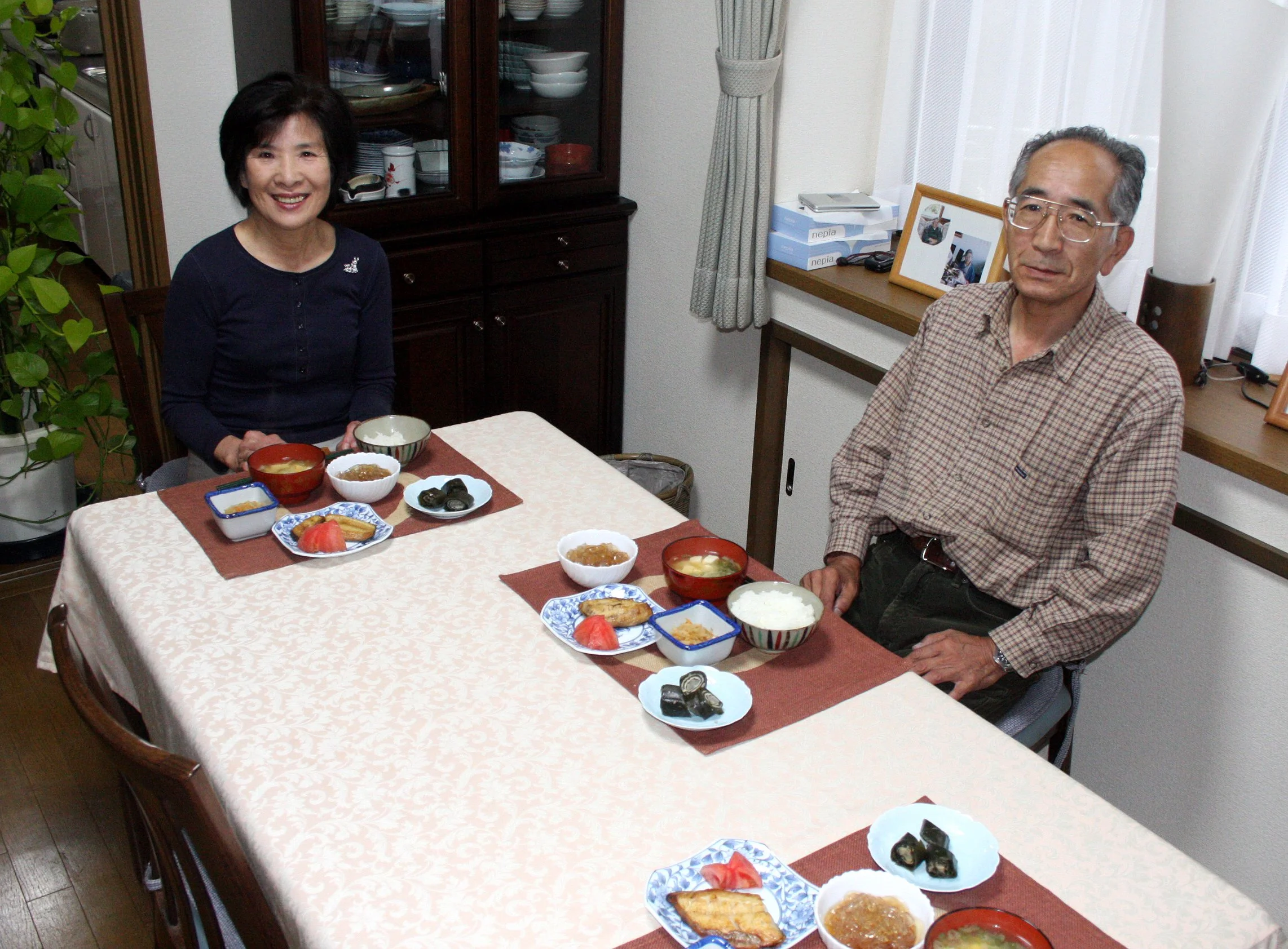 MUTSU - TAKAMORI FAMILY - MAY 2009 (2).JPG