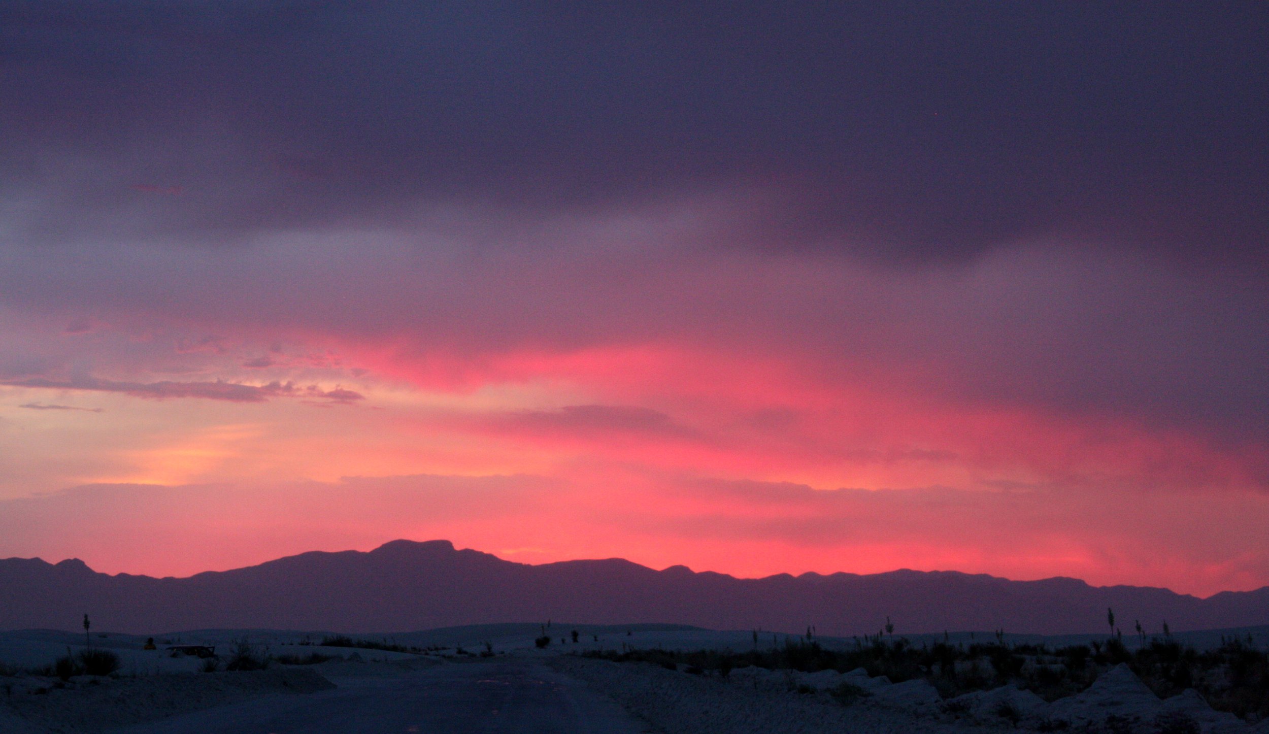 WHITE SANDS NATIONAL MONUMENT - JUNE 2010.JPG