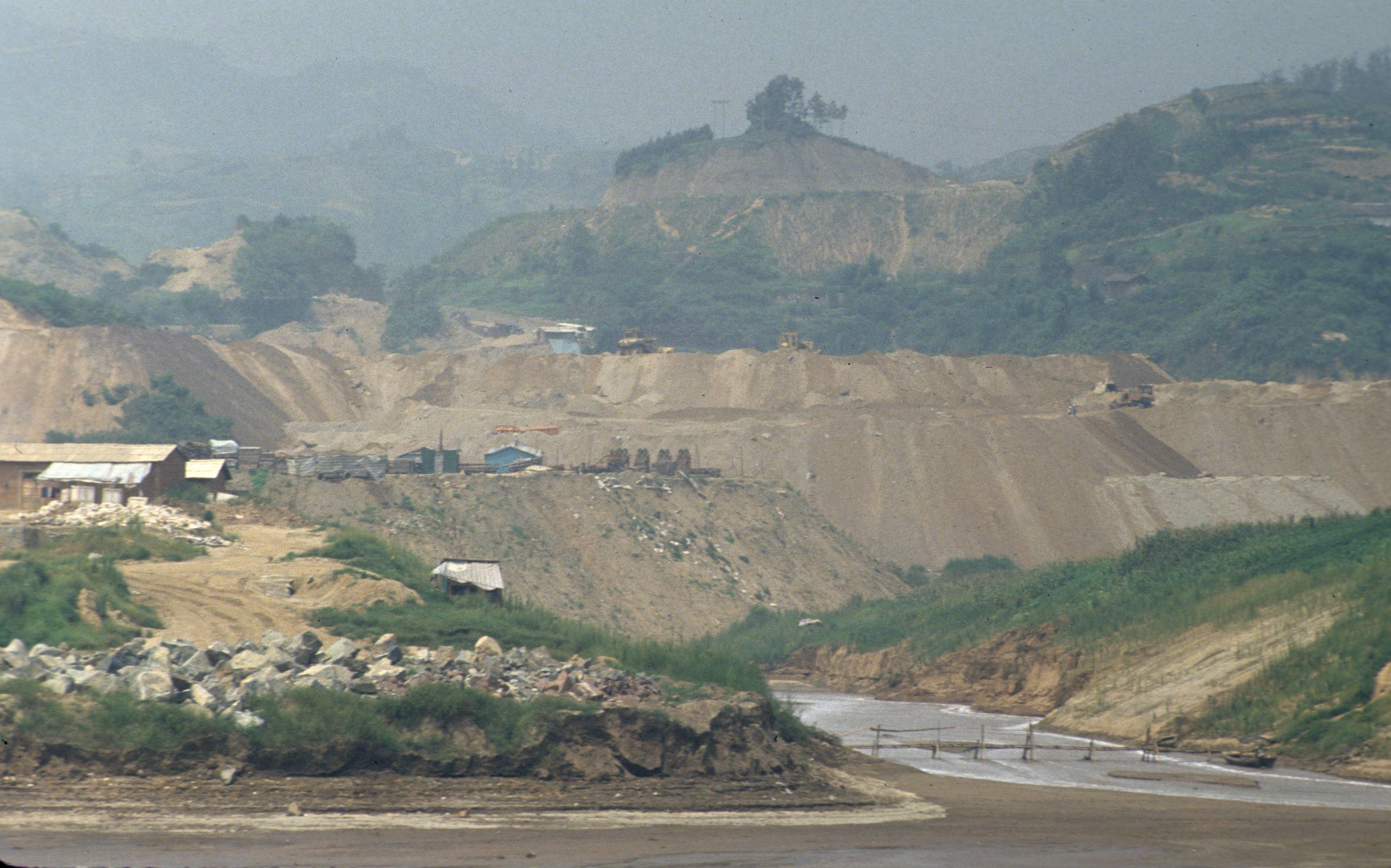 YANGTZE - THREE GORGES CRUISE SCENERY (27).jpg