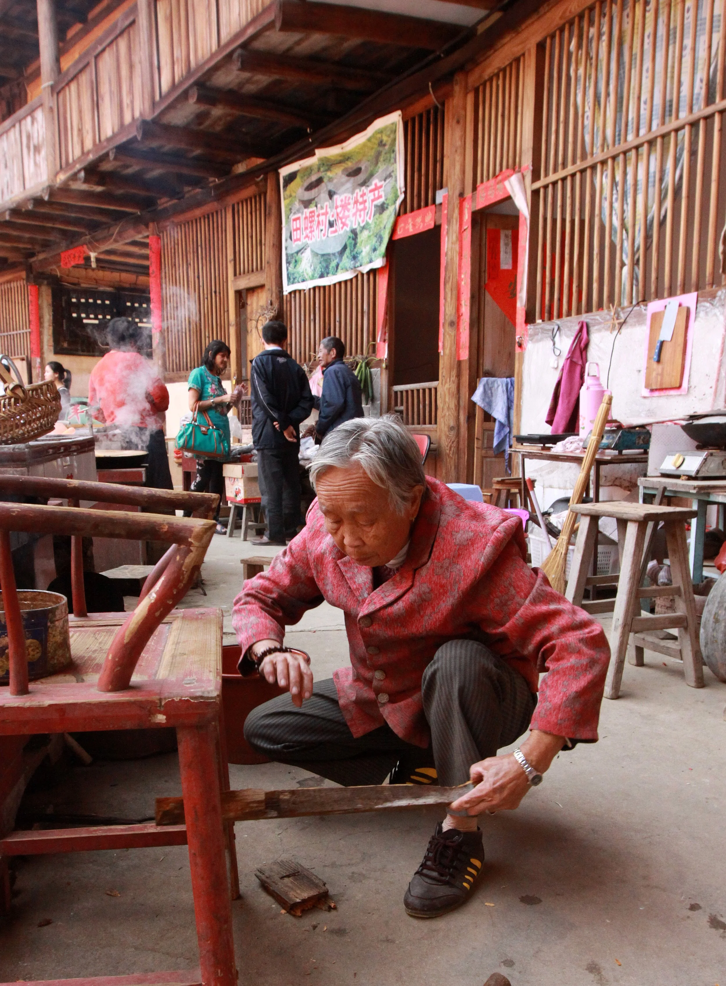 TIANLOUKENG HAKKA CLUSTER - FUJIAN CHINA (103).JPG