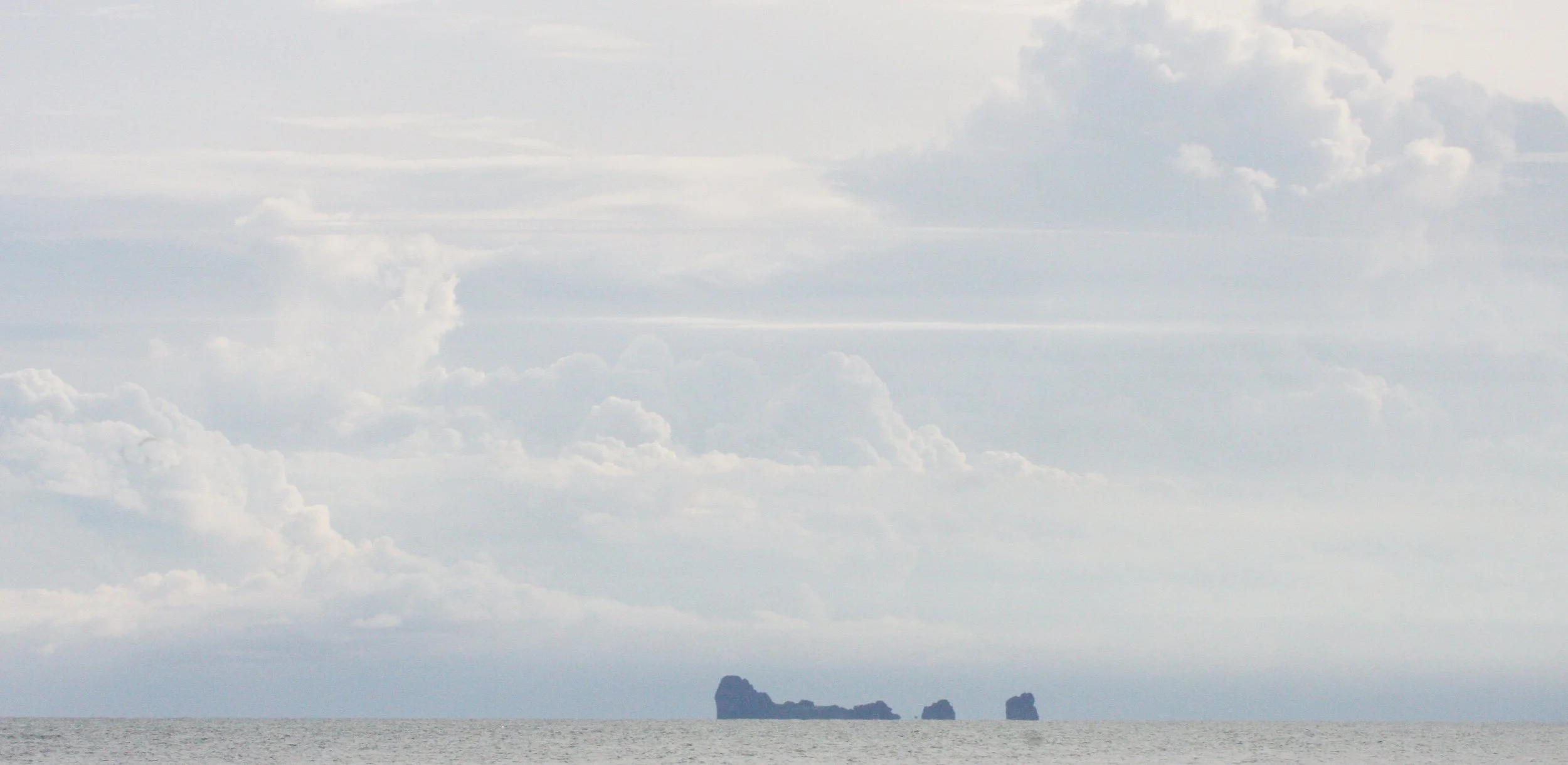 KOH LANTA - 2008 - HANGING ON THE ISLANDS (31).JPG