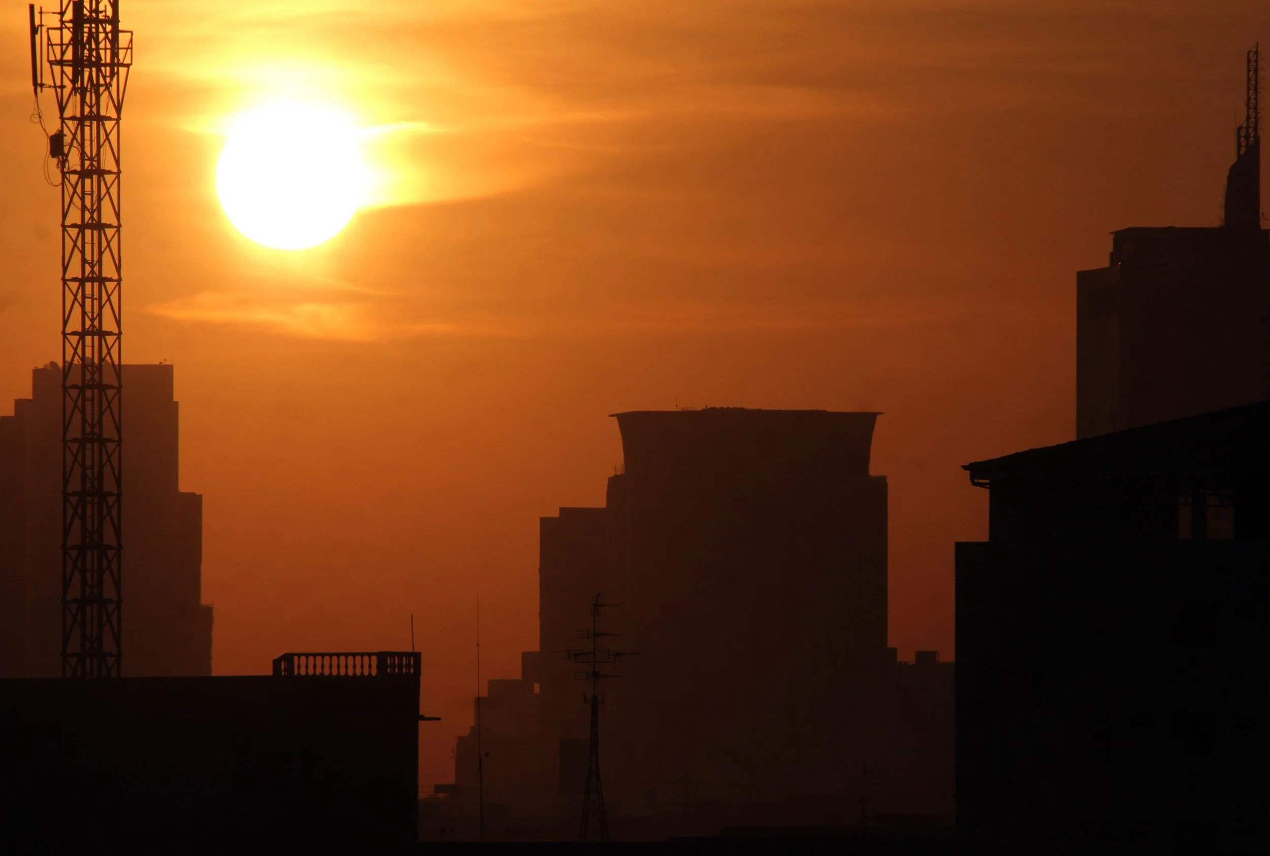 2014 Bangkok Sunset & Moonrise (61).JPG