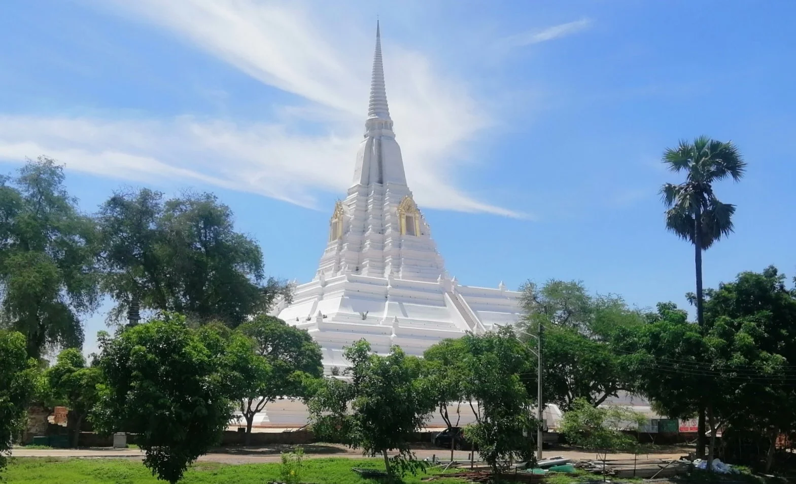 2020 Ayutthaya with Liana & Gift and Mom (208).jpg