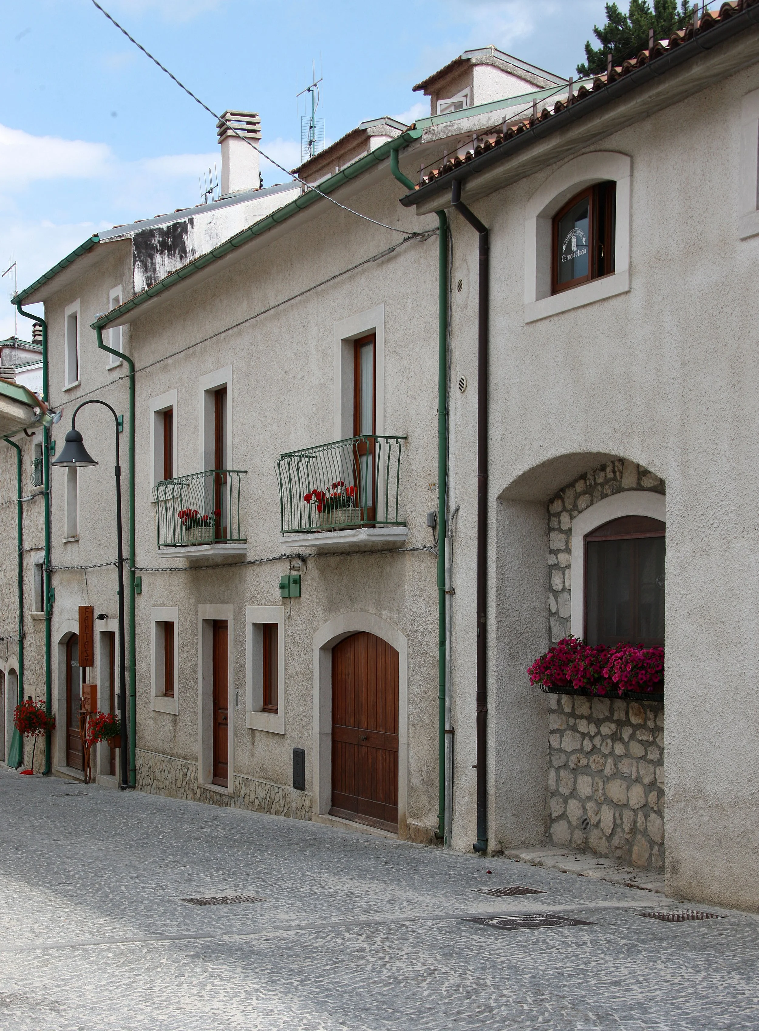 BARREA ITALY - ABRUZZO NATIONAL PARK ITALY (67).JPG