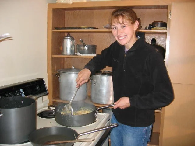 2005-5-24 SOMS COOKING STUDENT.jpg