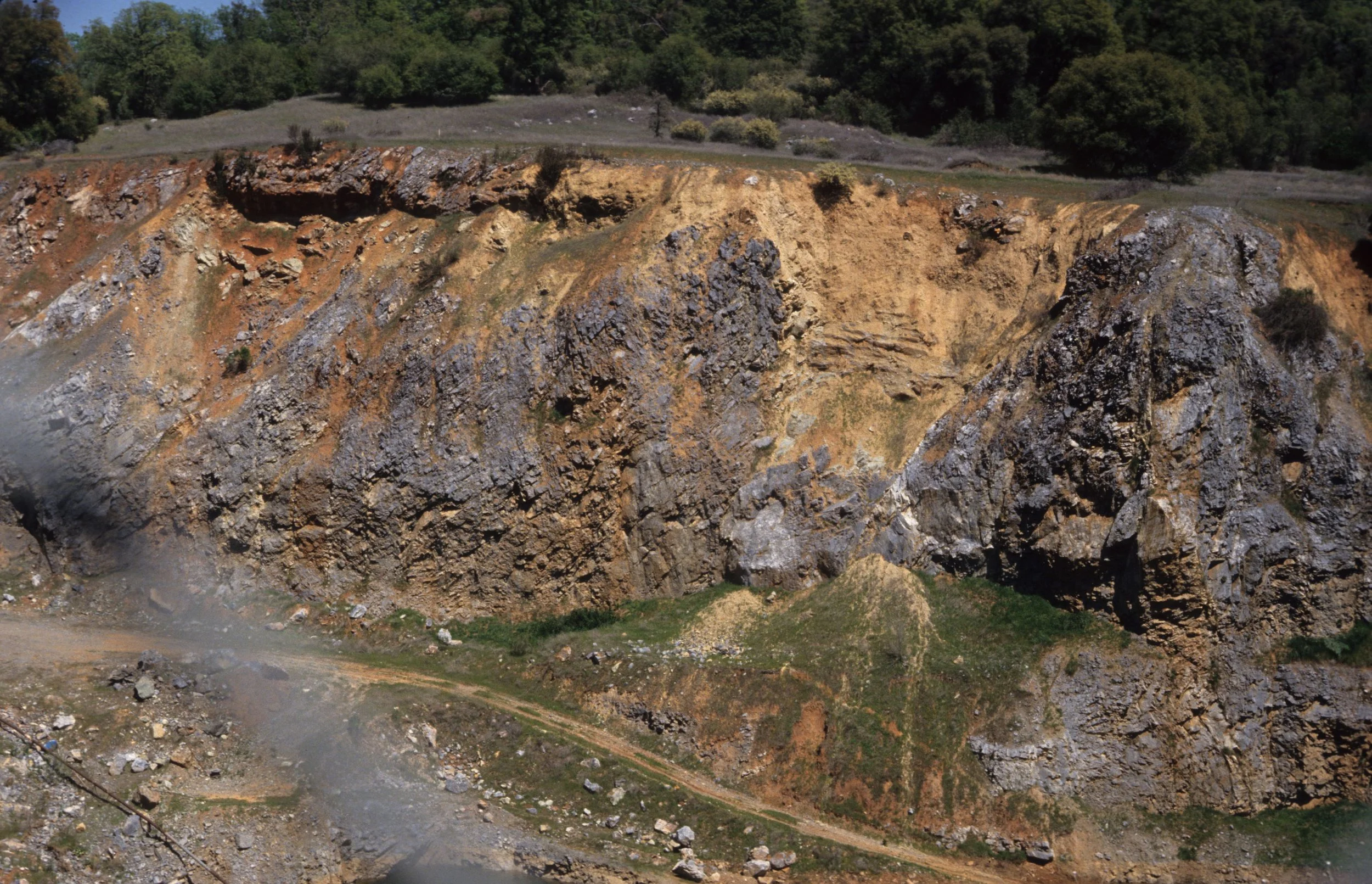 AMERICAN RIVER - HYDRAULIC MINING SCAR.jpg