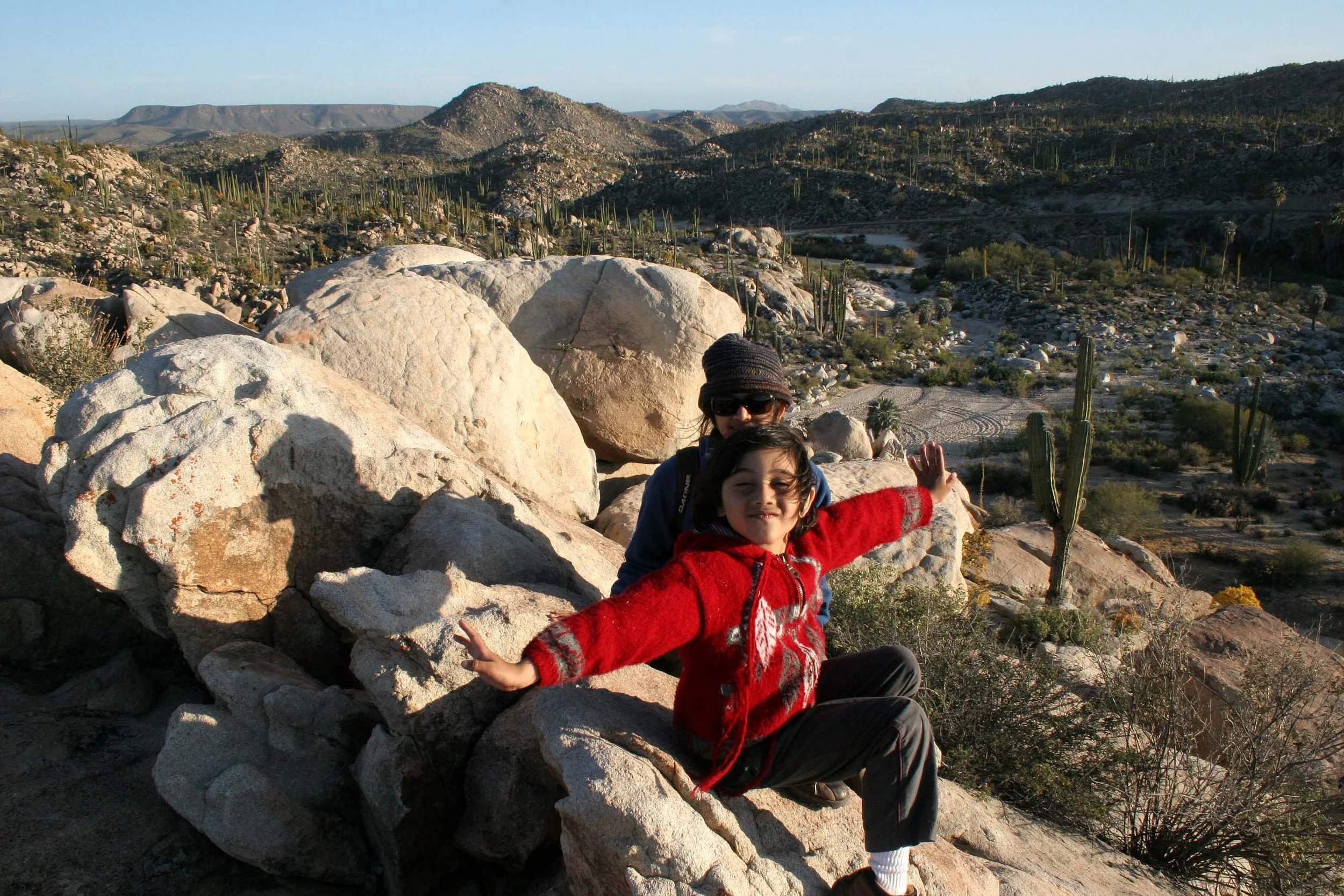 CATAVINA DESERT BAJA MEXICO - CLIMBING ON THE INSELBERGS (7).JPG